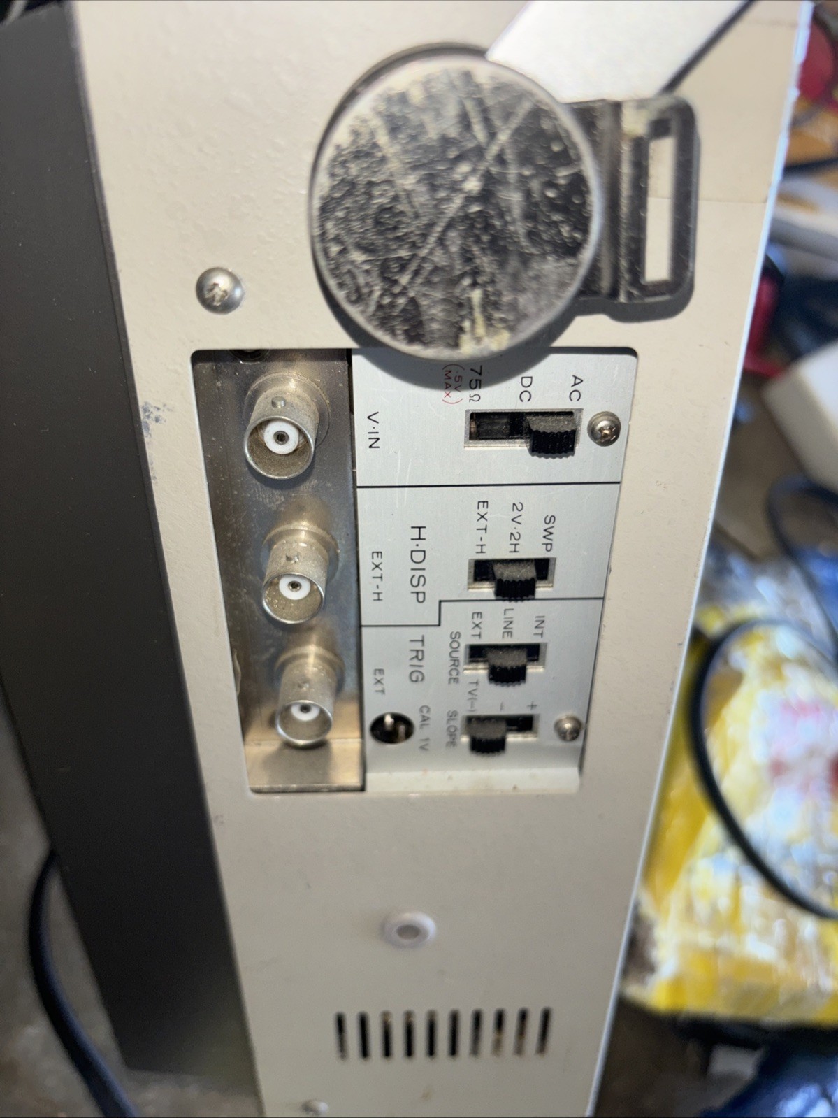 Hitachi Oscilloscope V-059B
