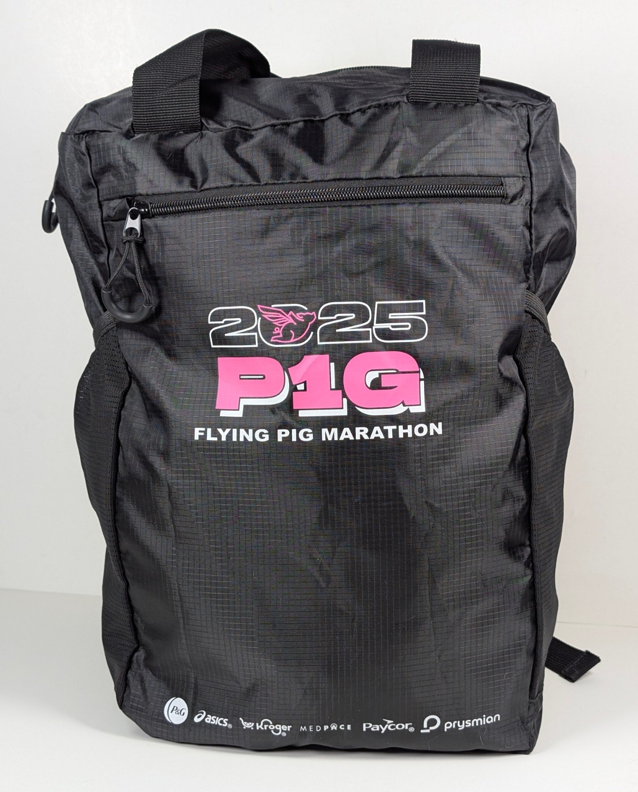 2025 Flying Pig Marathon Cincinnati Lightweight Backpack Black Workout Runner