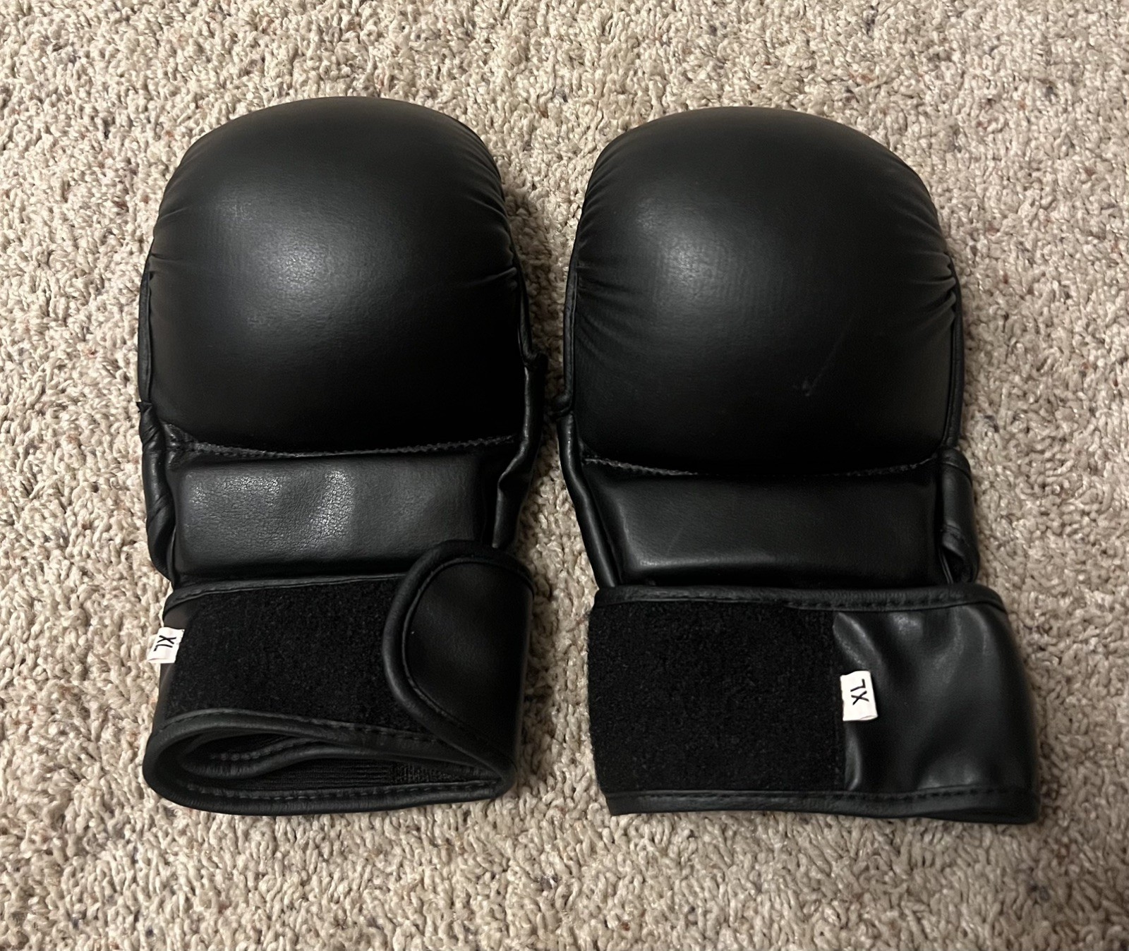 Martial Arts/MMA Gloves Size XL Never Used