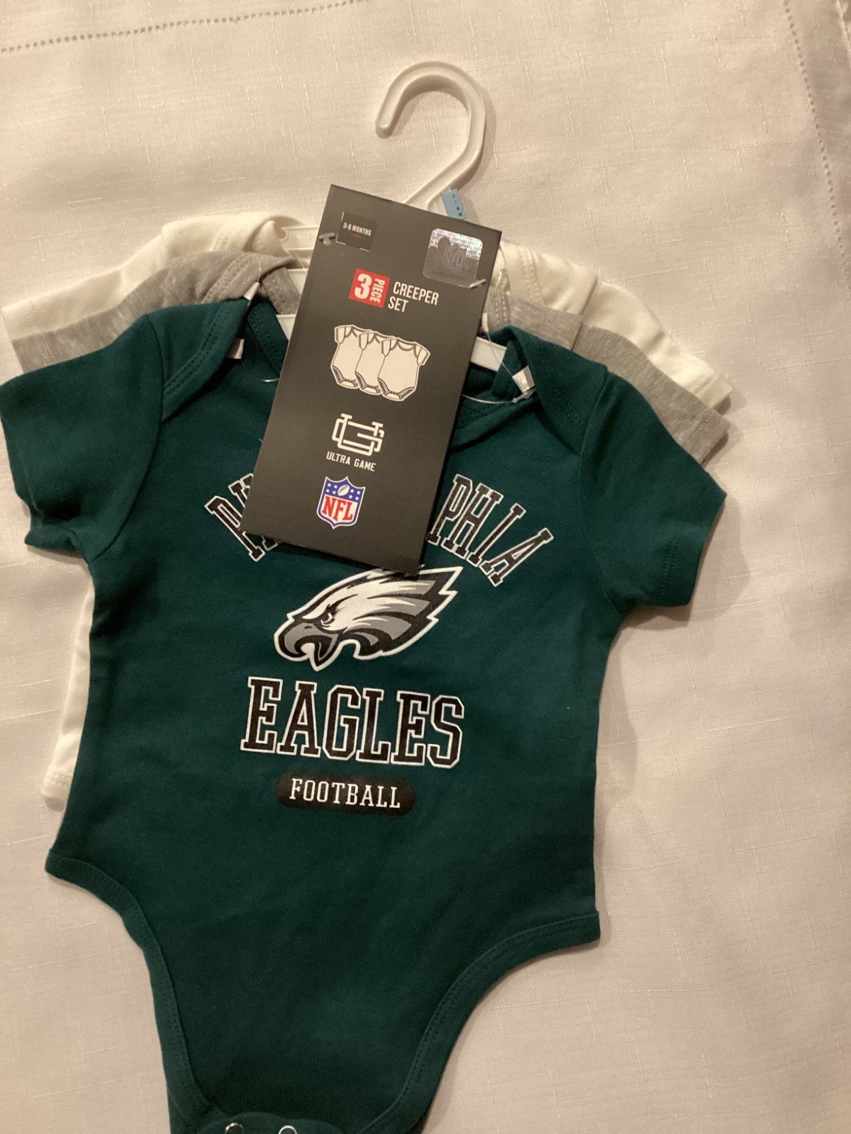 NFL Philadelphia Eagles 3 Piece Baby Creeper Set 6/9 Months NEW