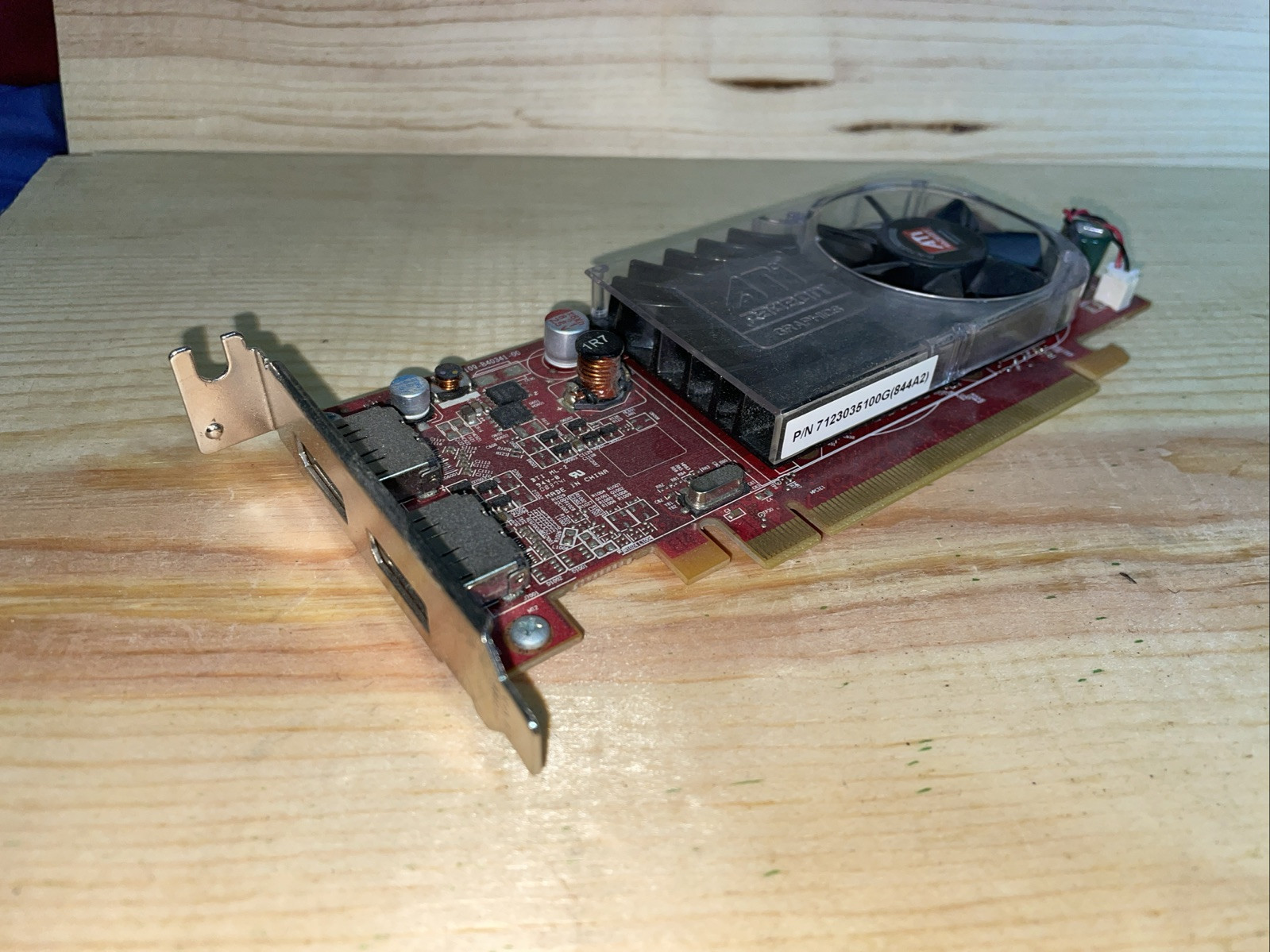 Genuine ATI Radeon ATI-102-B40319(B) Low Profile Dual Display Video Card B403