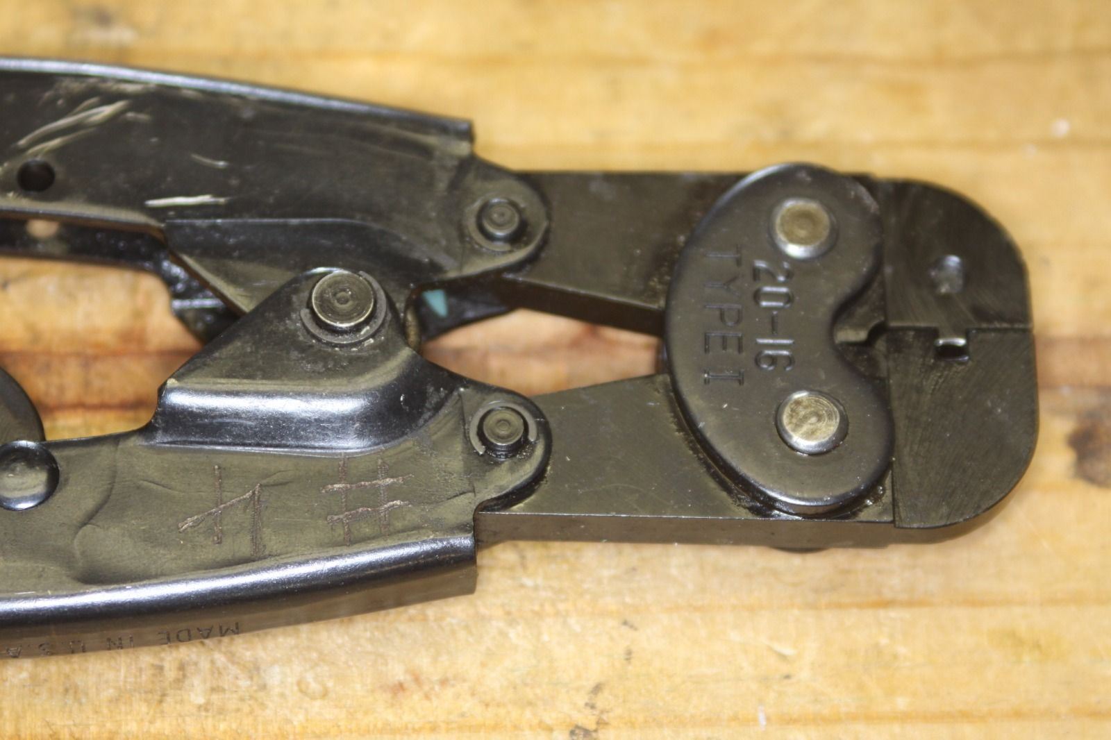 AMP Inc 90050-1 CRIMP TOOL 20-16 TYPE I
