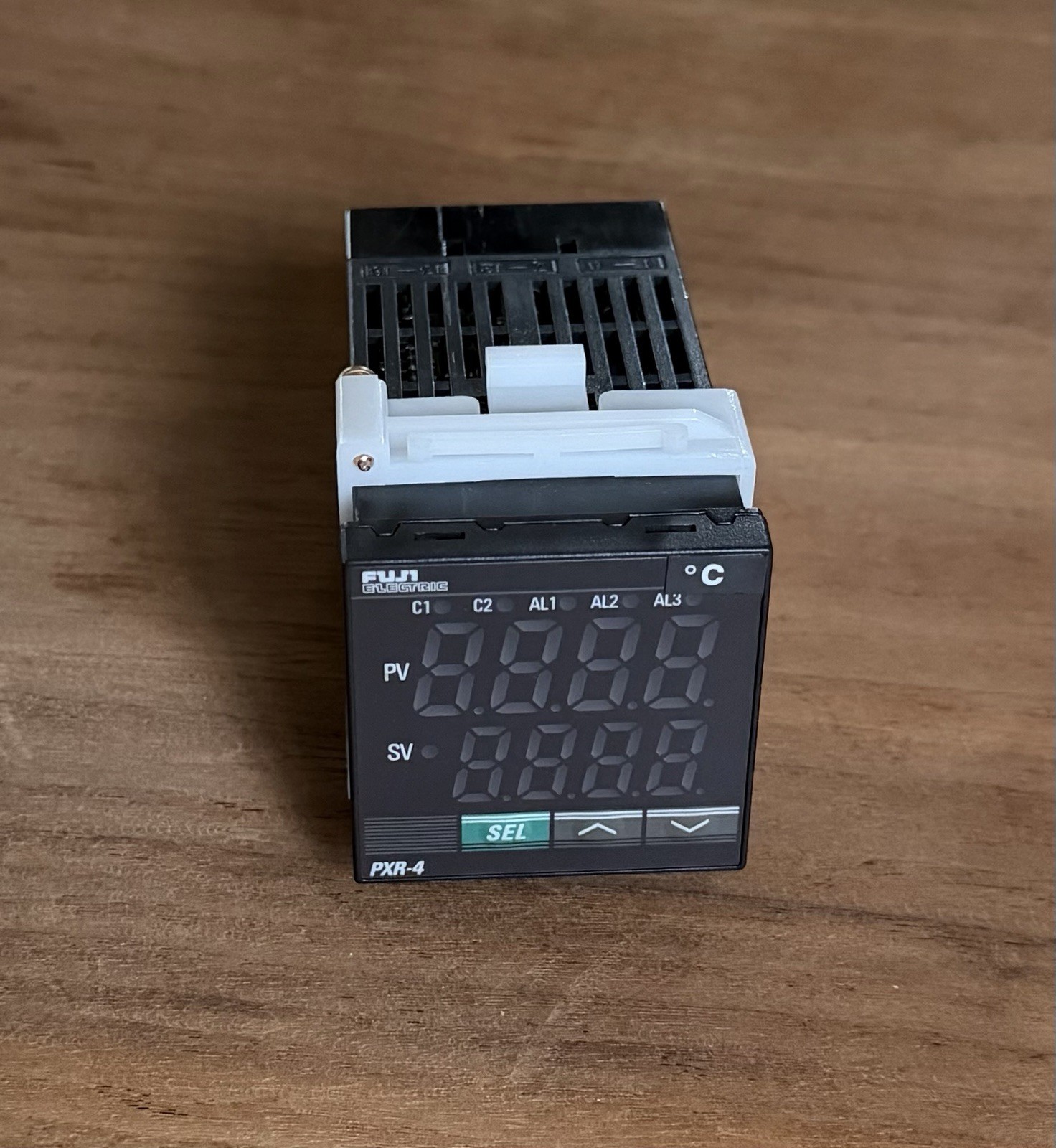 FUJI ELECTRIC TEMPERATURE CONTROLLER, PXR4-SCY1-5V-R-D