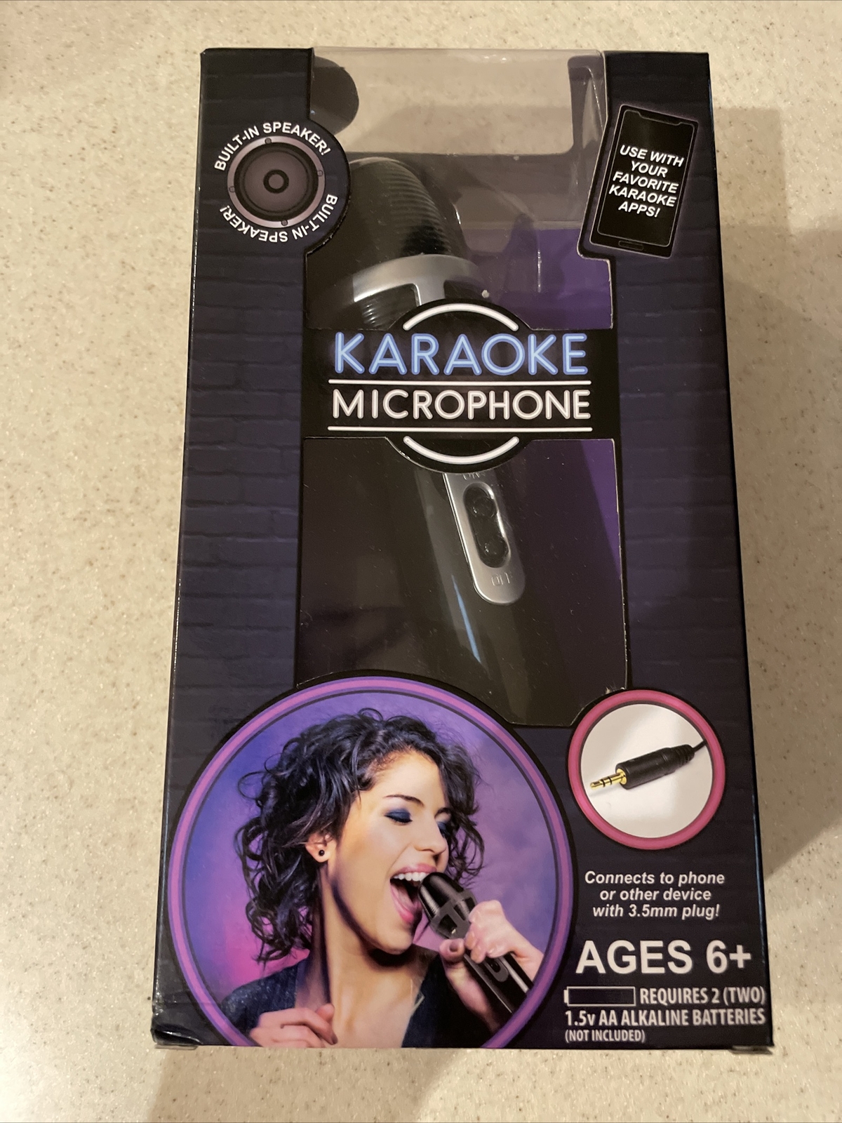 Karaoke Microphone - Black - Built-in Speaker - Use With Phone App - Brand New