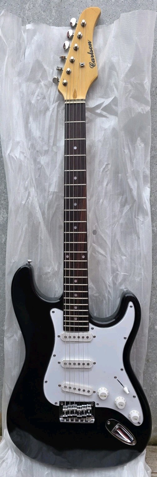 Carlson Strat Electric Guitar SG-1 Showroom NOS T. Black Candy Coat  Made In USA