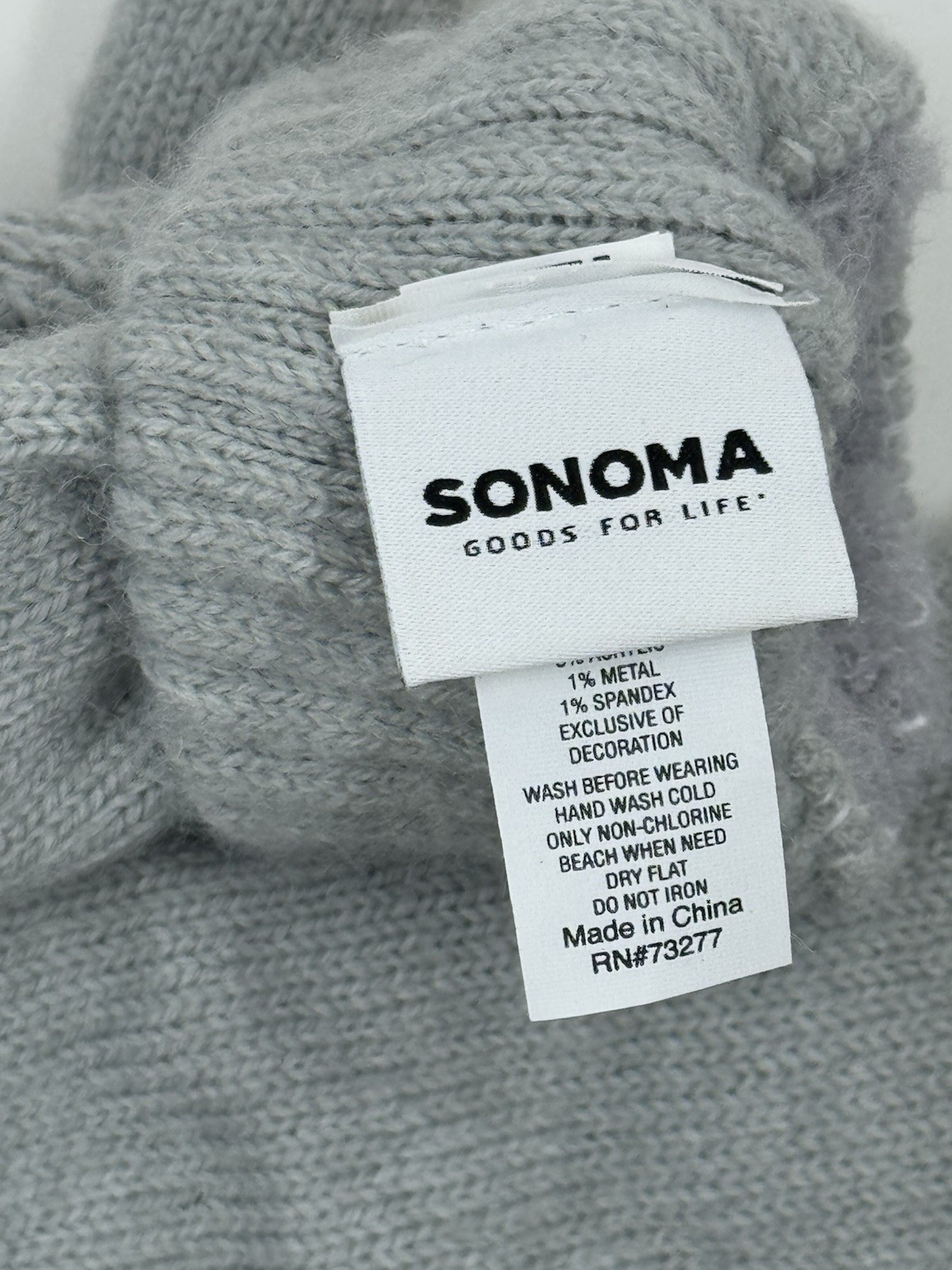 Sonoma Womens Gloves Light Gray Knit Touch Screen Tips Textured Outer Pattern