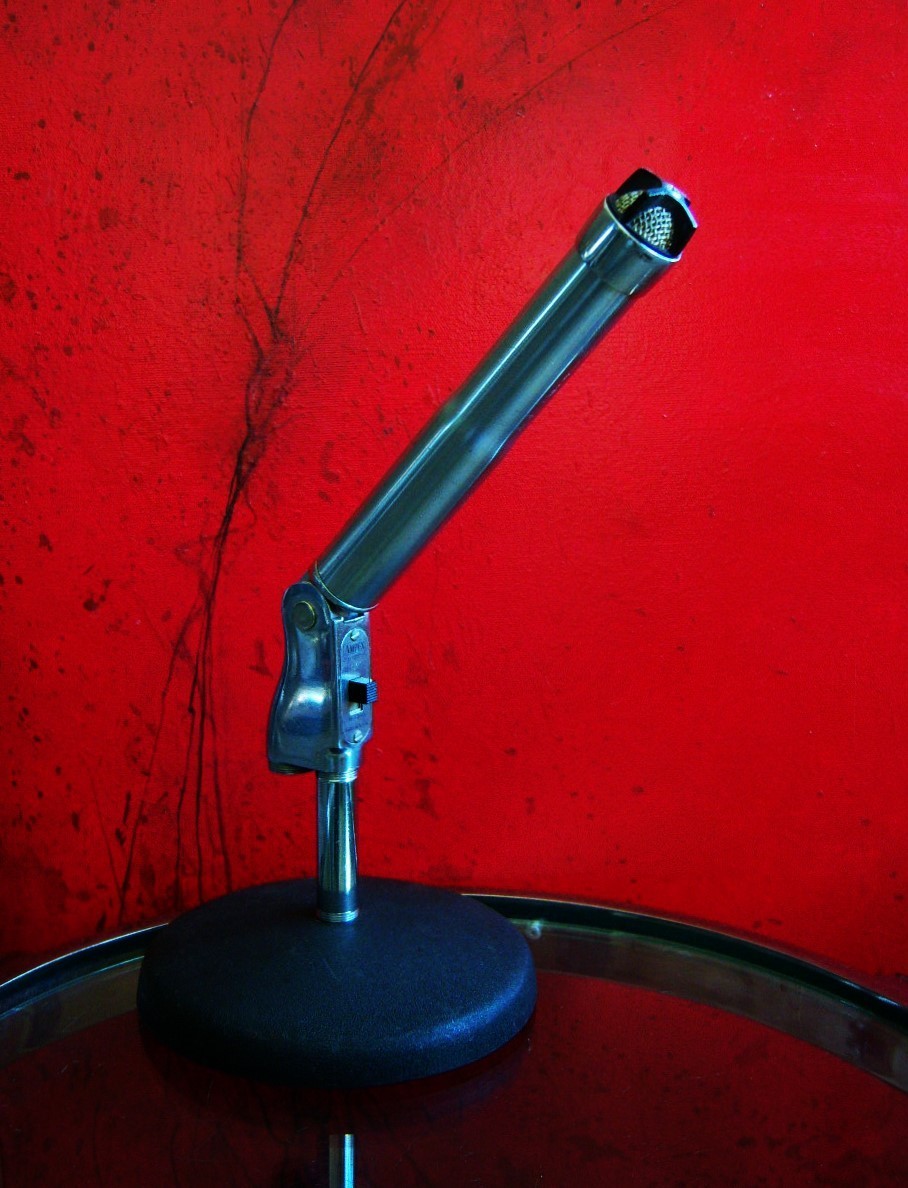 Vintage 1950s Ampex H-1390 / Electro Voice 636 dynamic microphone w stand prop