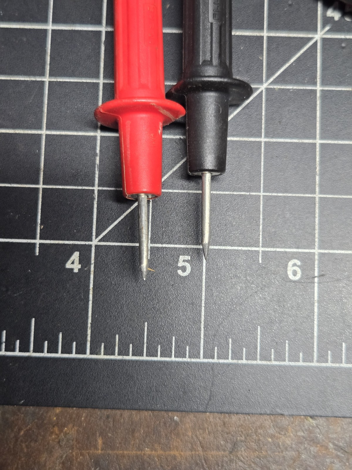 Fluke Piece Test Probe Set Tip 1000v replacement pouch volt meter electrical