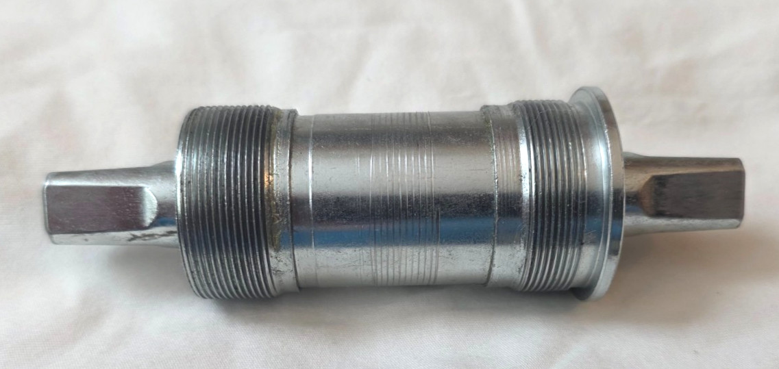 Square Taper Bottom Bracket 73 x 122.5mm Sealed Cartridge Bearings