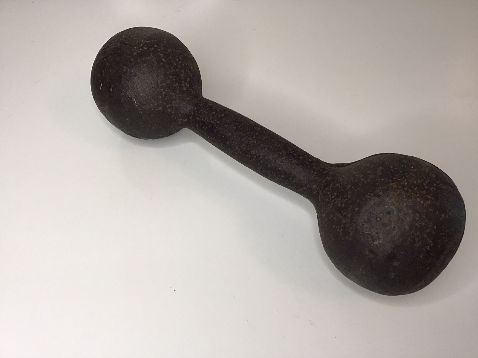 Vintage Antique Cast Iron Dumbbell Round Ball Globe Hand Weight 8.4Lbs Unbranded