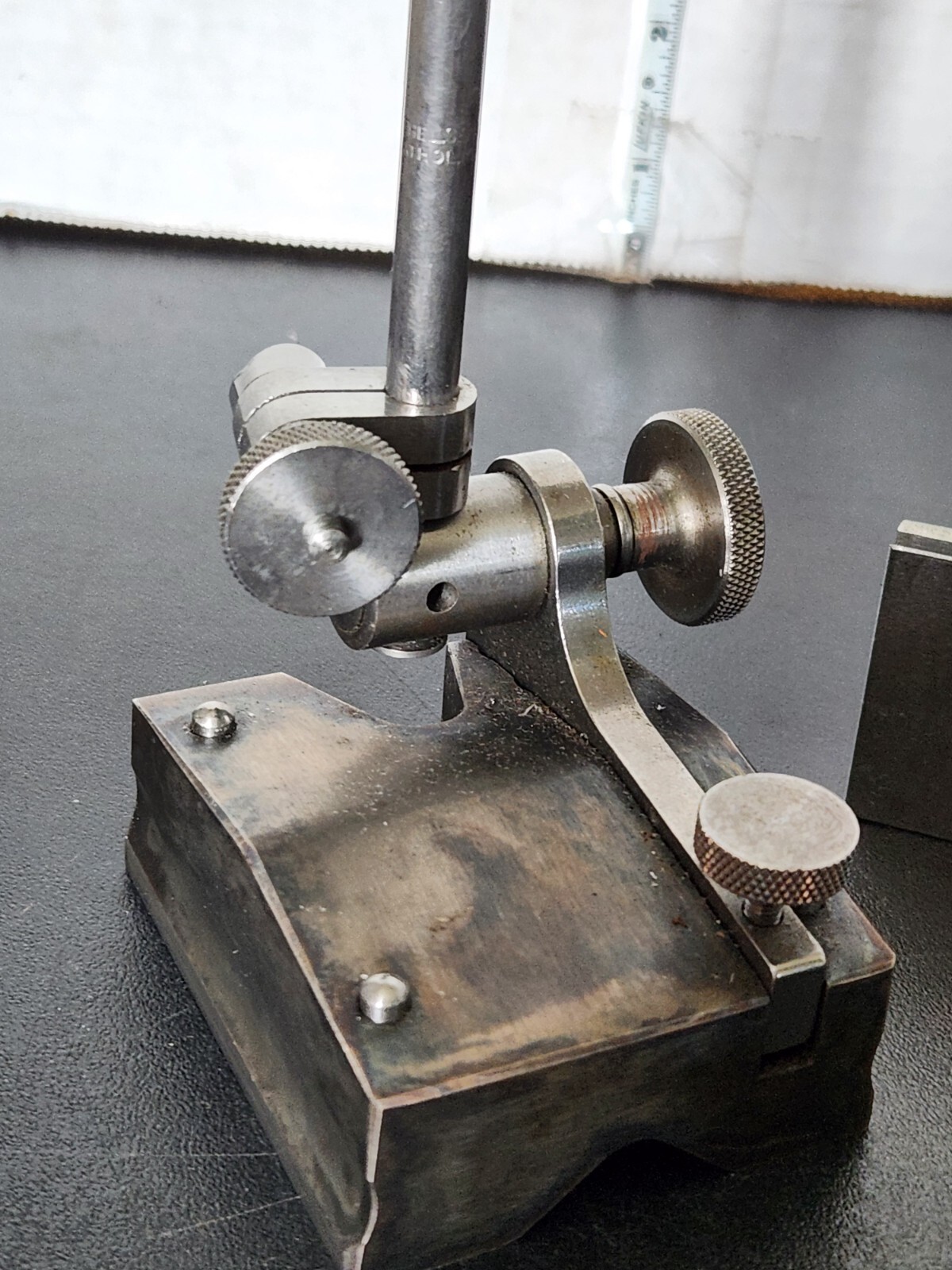 Starrett 257 Universal Surface Gage 9” Post Hardened Grooved Base & Extras