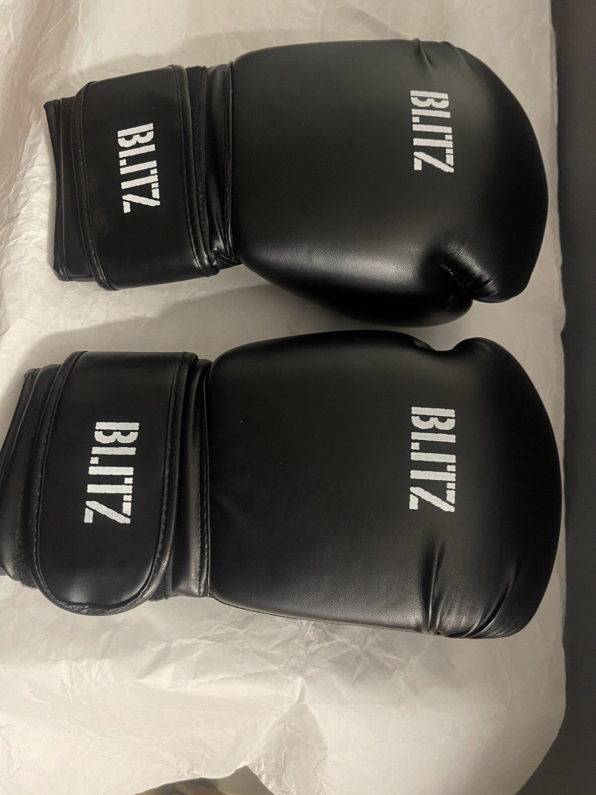 Blitz 16 Oz Training Boxing Gloves New