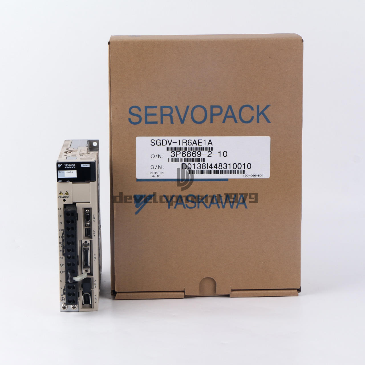 New Yaskawa SGDV-1R6AE1A Servopack 3PH 0-230V 1.6A 200W SGDV1R6AE1A #DC