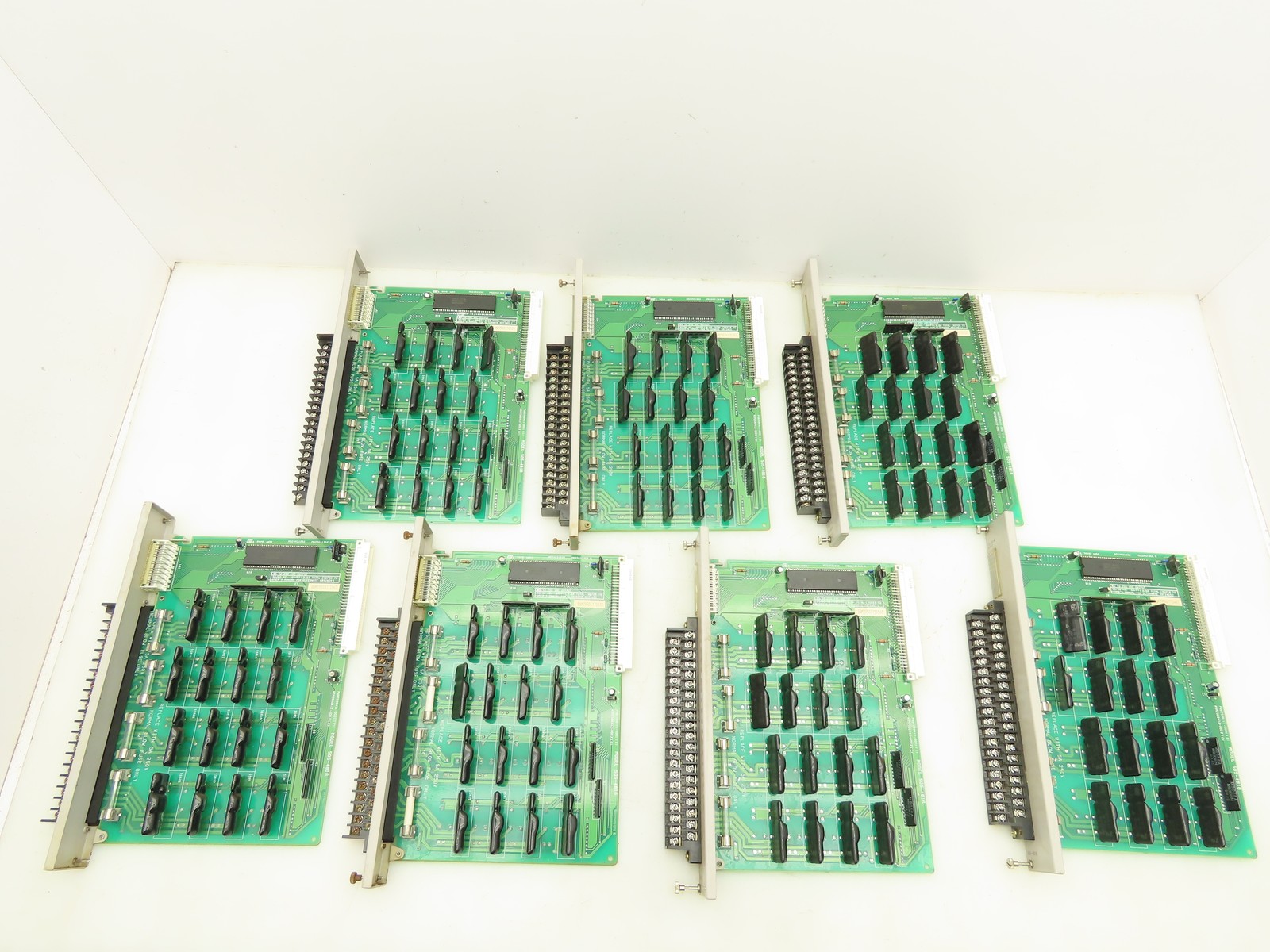 Siemens 505-4816 Output Module 110-220VAC Lot Of 7