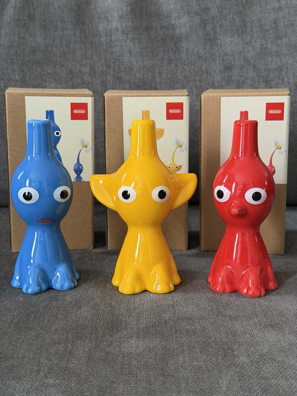 Nintendo World NY New York Pikmin Bud Vase 3pc Set NWT Red Blue Yellow