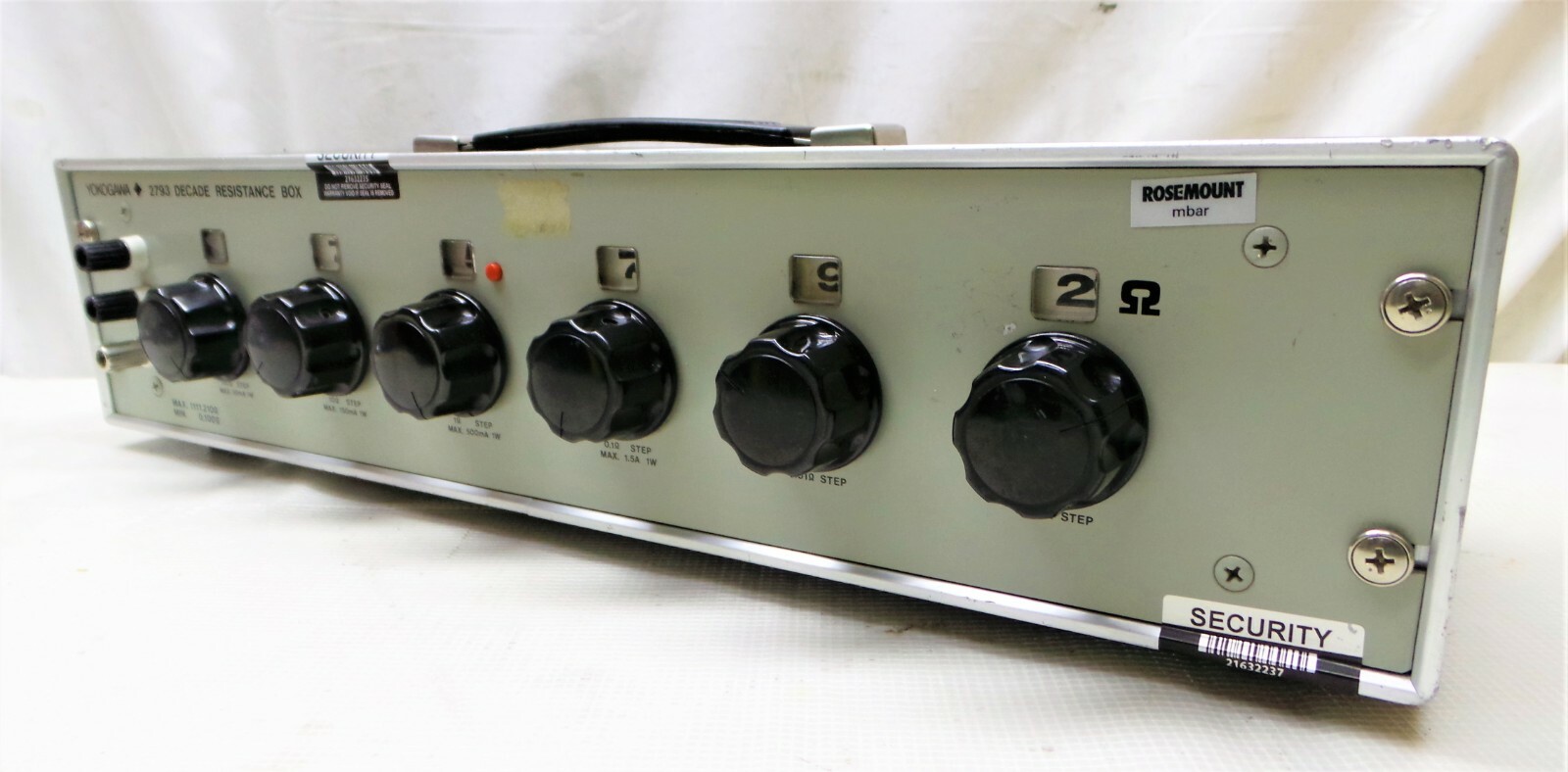 YOKOGAWA 2793 DECADE RESISTANCE BOX.