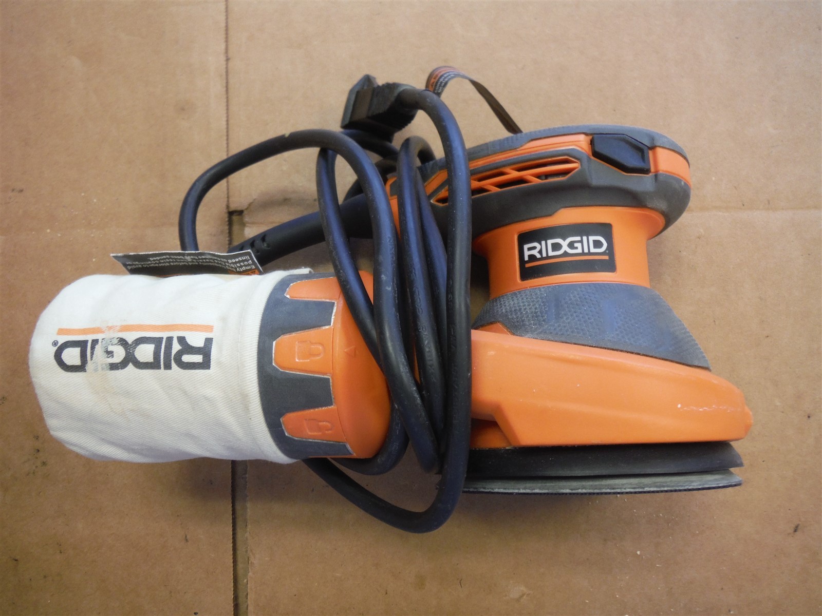Ridgid R2601, Orbital Sander 5" *208B