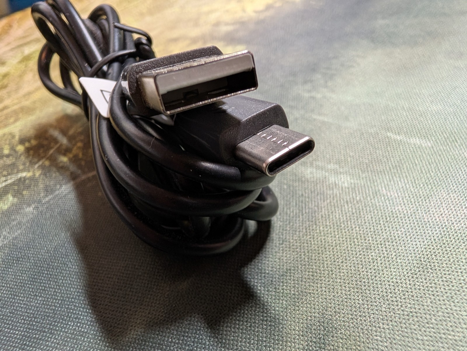 Avantree Orbit BTTC-580 Bluetooth Wireless Audio Adapter for Optical and Aux