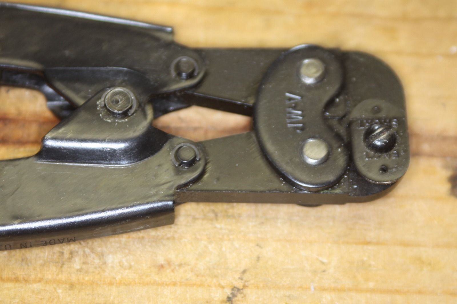 AMP Inc 90050-1 CRIMP TOOL 20-16 TYPE I