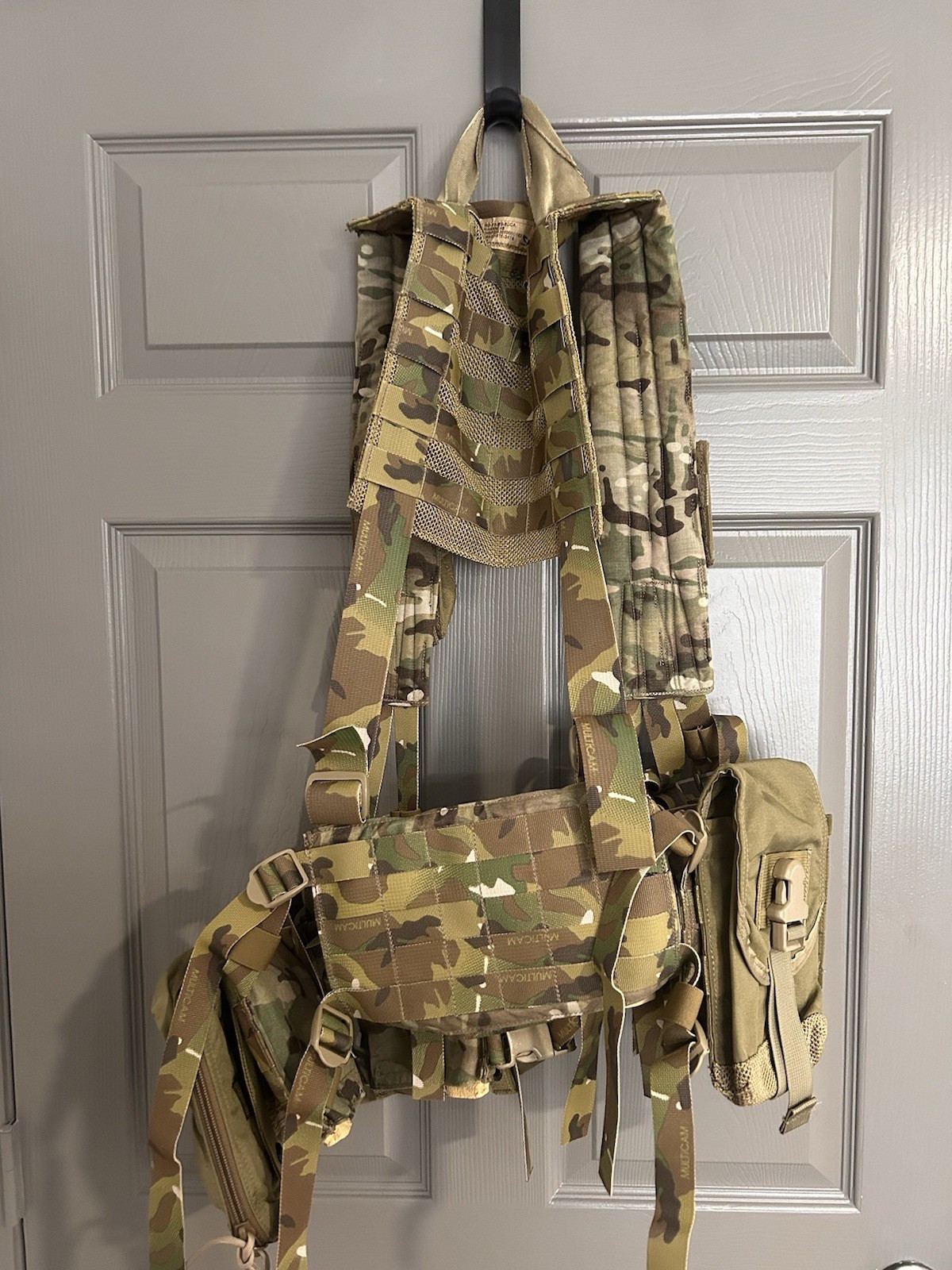 Eagle Industries Multicam H-Harnrss Split Front Chest Rig w/Pouches