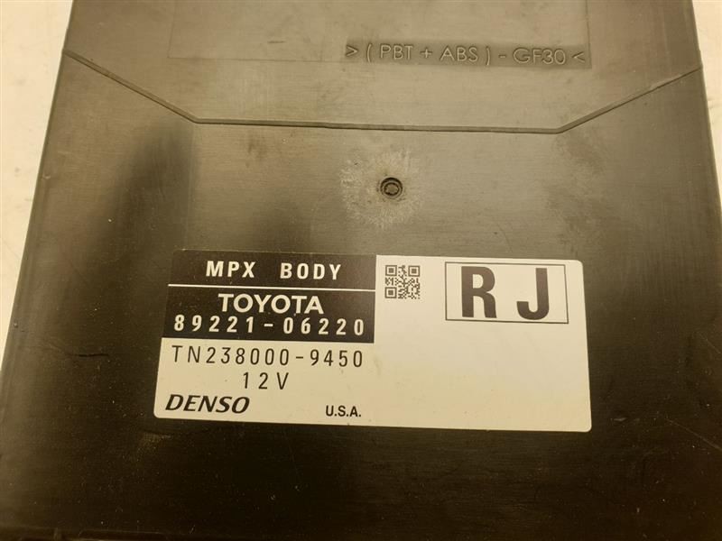 15-17 TOYOTA CAMRY MULTIPLEX NETWORK CONTROL MODULE ECM ASSEMBLY