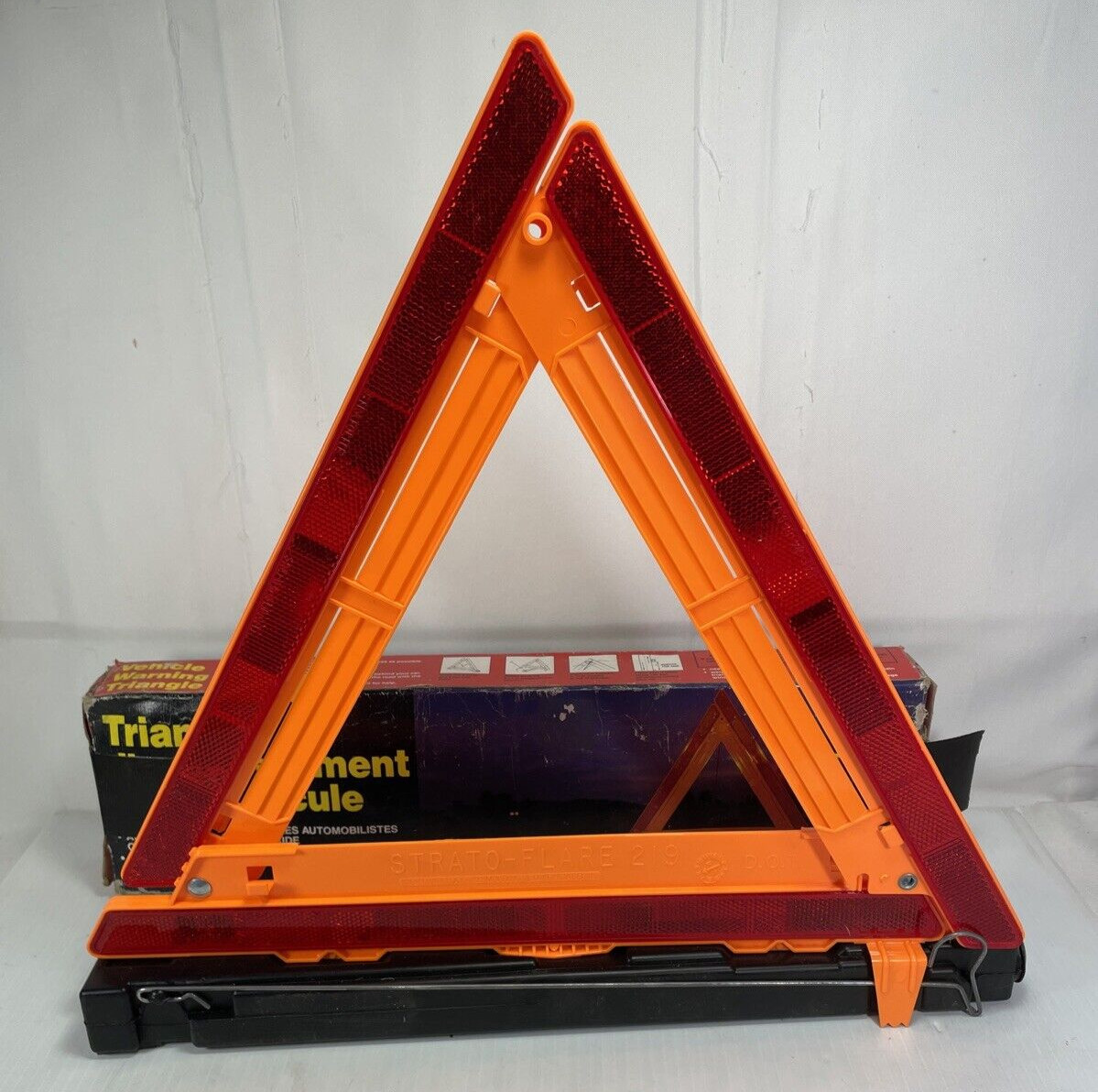 VTG Vehicle Warning Triangle Reflector Emergency Roadside Hazard Safety