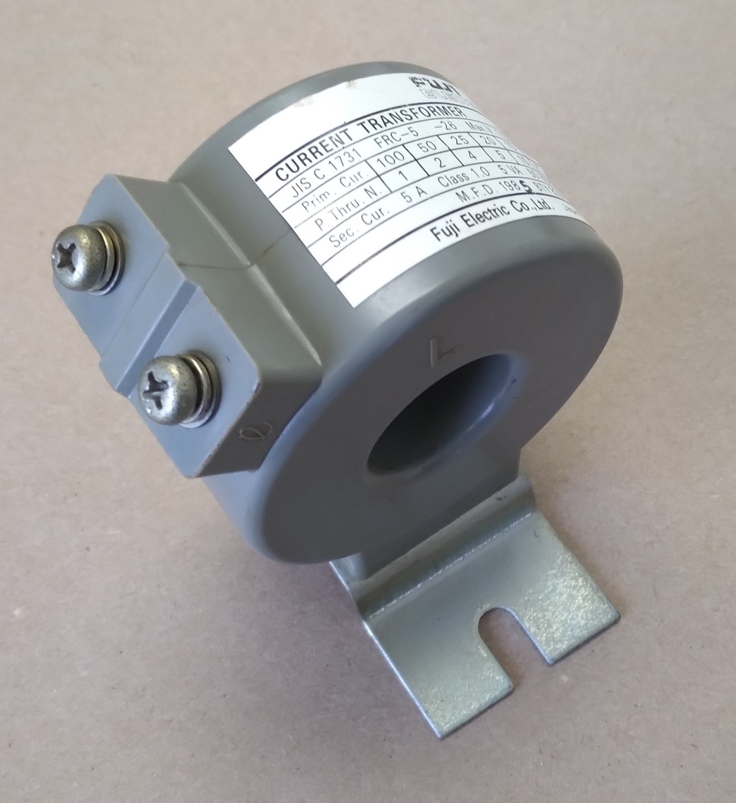 FUJI ELECTRIC CURRENT TRANSFORMER JIS C 1731 FRC-5 -26, MAX V 1150V