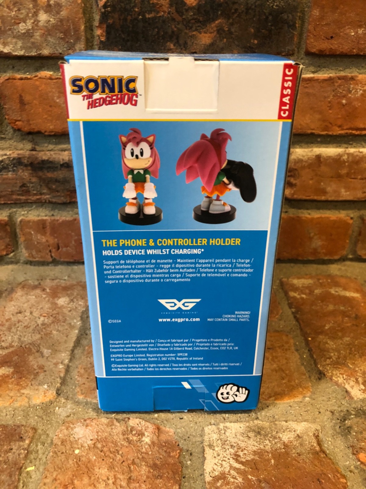 Amy Rose Controller Holder & Phone Holder | Cable Guys | Sonic The Hedgehog
