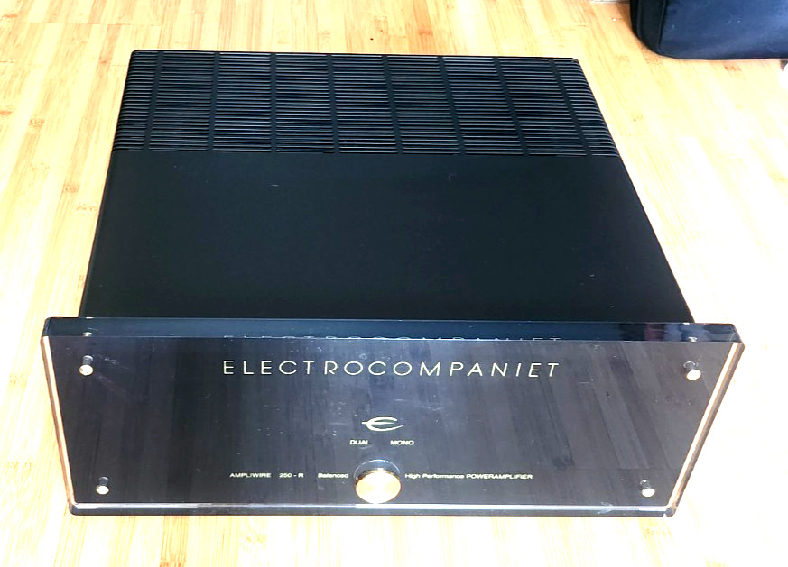 Electrocompaniet Ampliwire AW 250-R  Amplifier