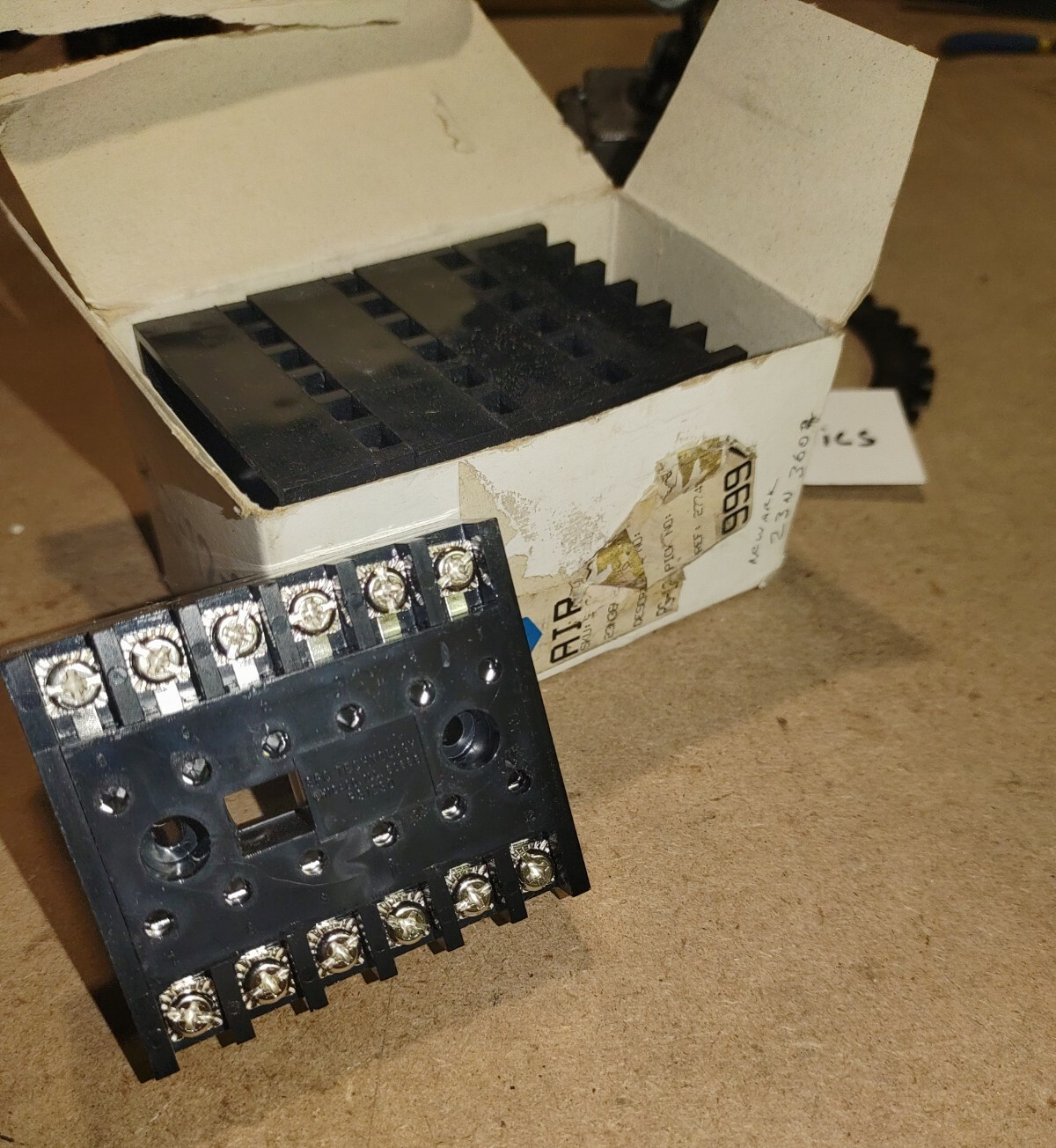 SPC TECHNOLOGY RS12SD RELAY SOCKET ==NEW BOX OF 5==