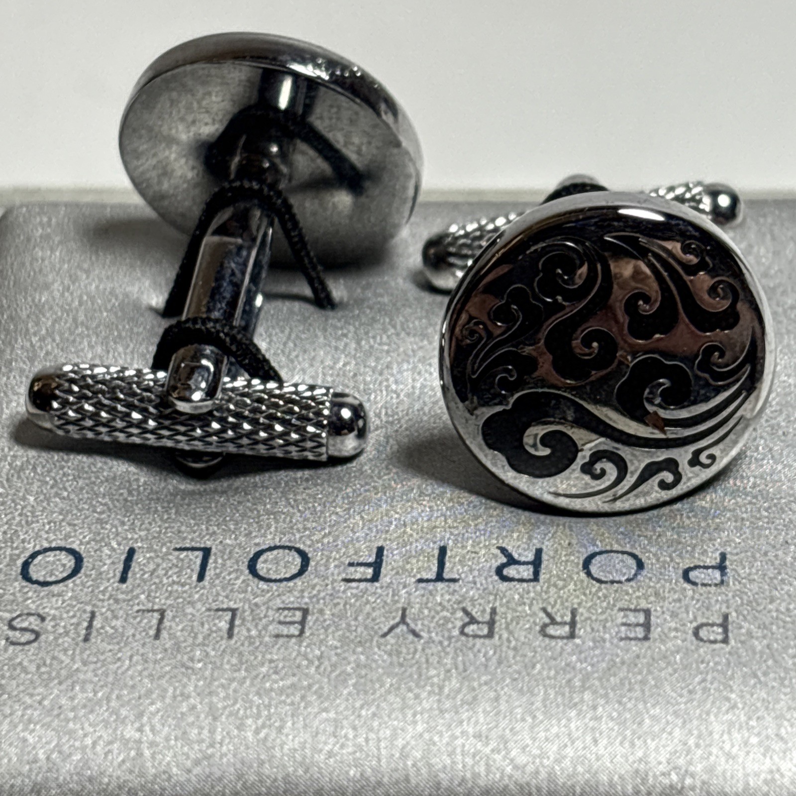 Men's Cufflink Set – Round Silver Tone & Black – Perry Ellis Portfolio