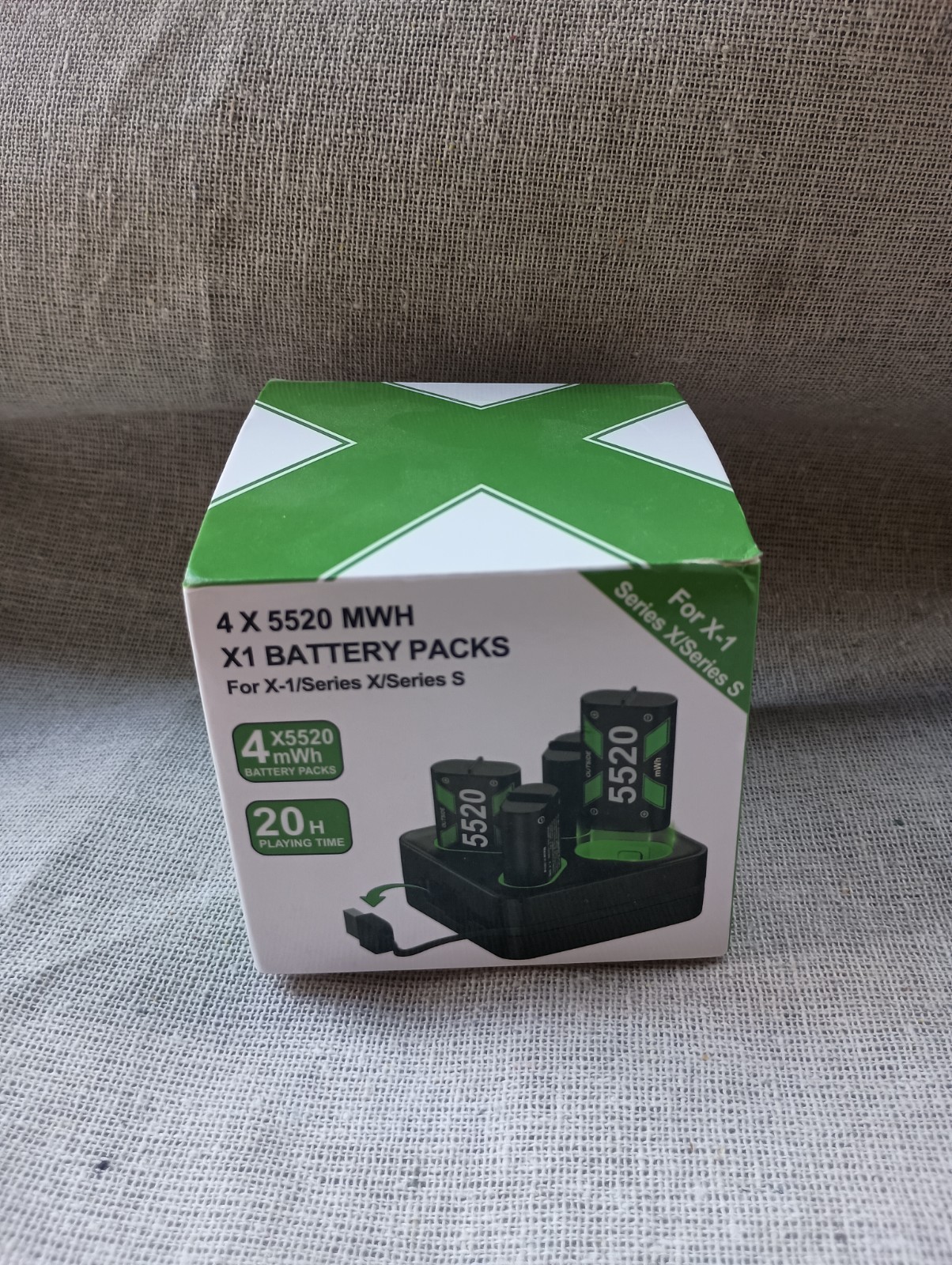 4 x 5520 mWh Battery Packs w/Charger for Xbox One/Series X/S Controller