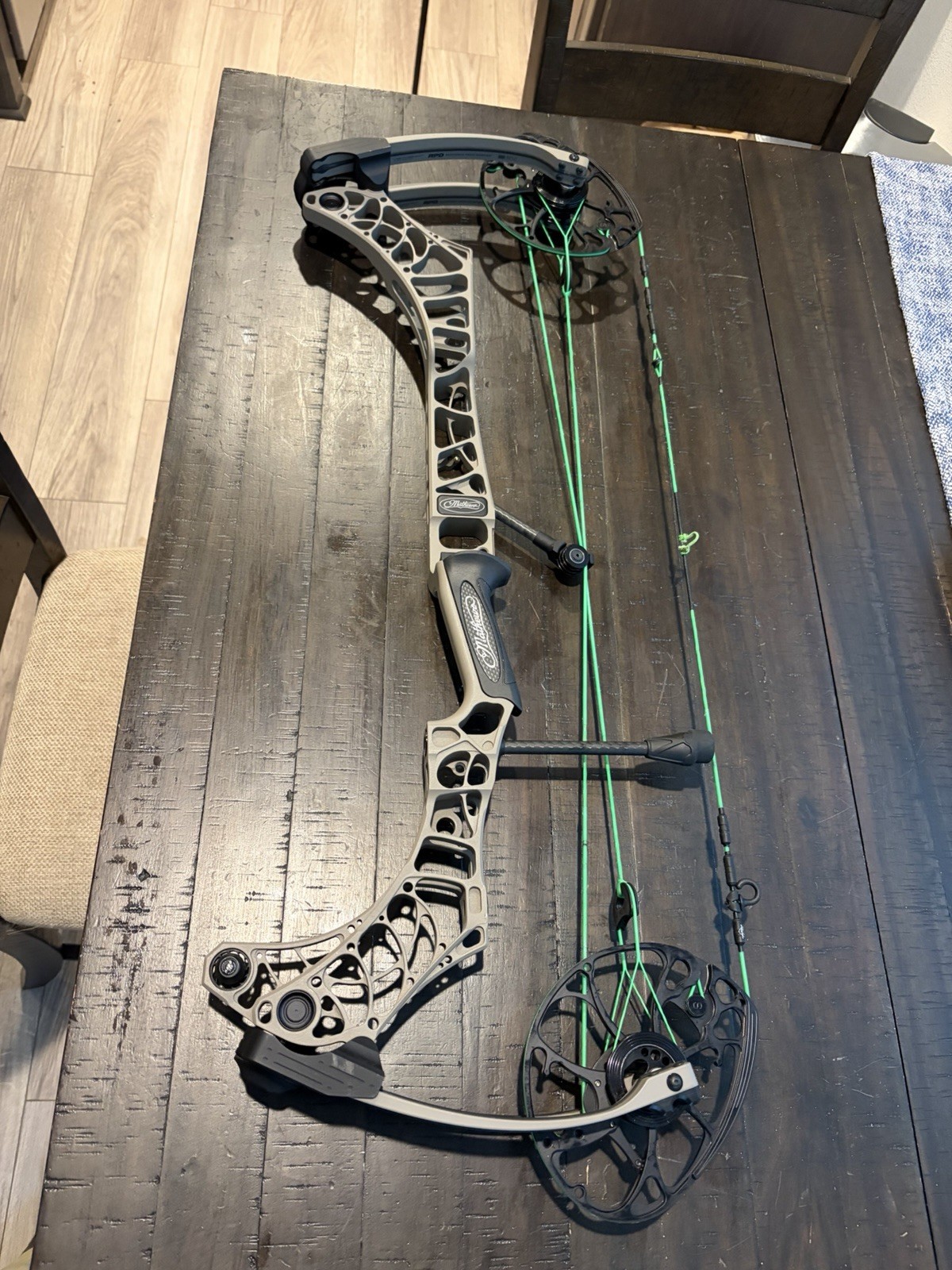 Mathews Phase 4 29 Rh 60 Lb 28“ Mods Granit New Strings