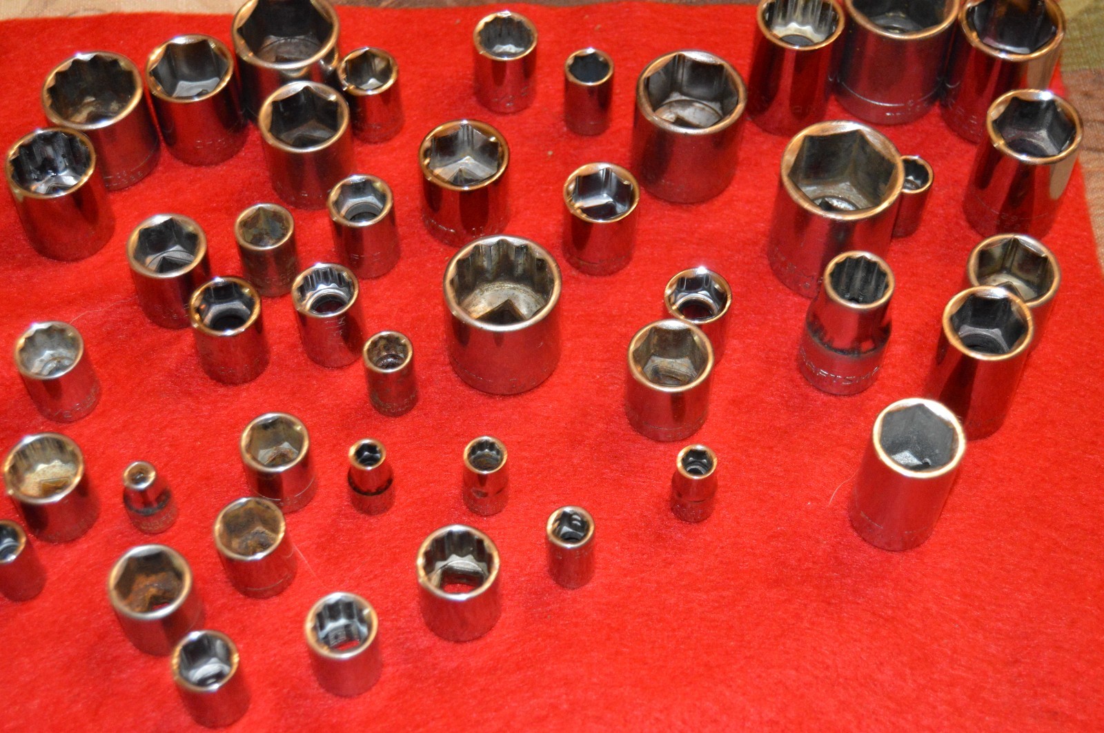 CRAFTSMAN USA 3/8" Dr - SAE AND METRIC SHALLOW SOCKET 6 Point