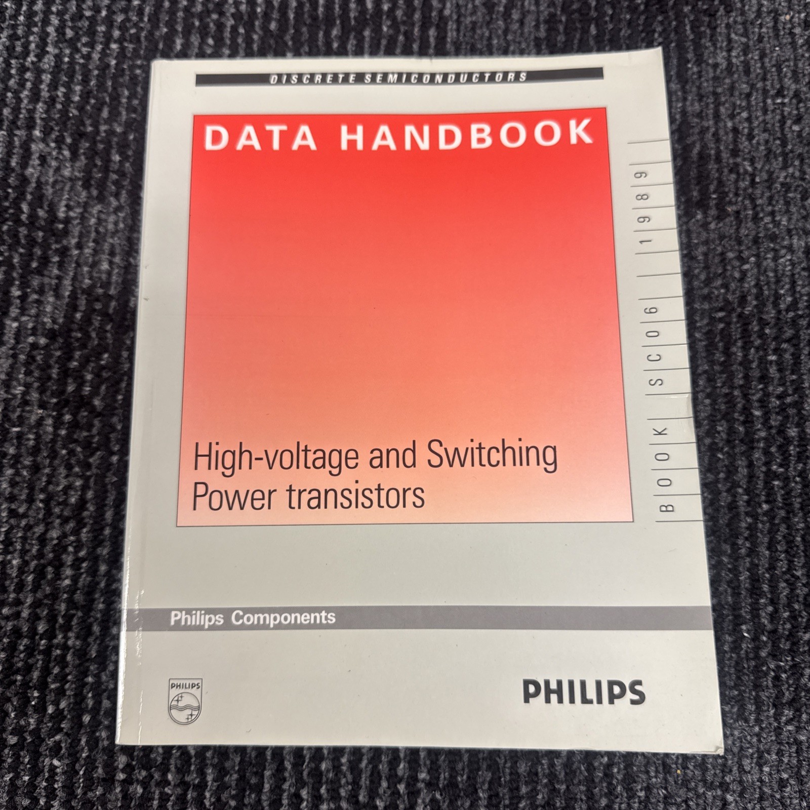 PHILIPS: HIGH-VOLTAGE & SWITCHING POWER TRANSISTORS 1989 SC06