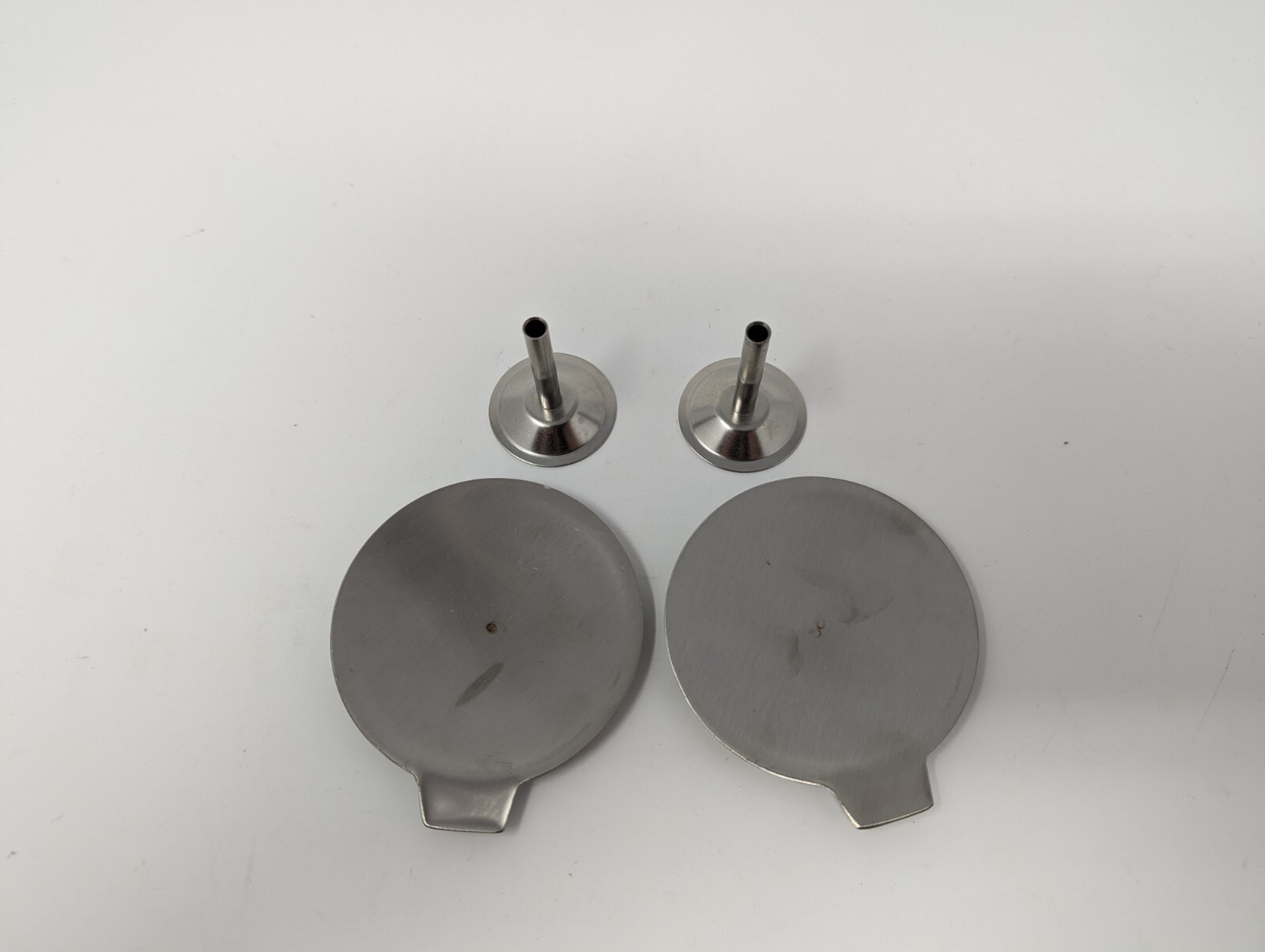 Pair of Fulcrum Torbal DRX-3 Pharmacy Scale Balance Pans and Pan Holders