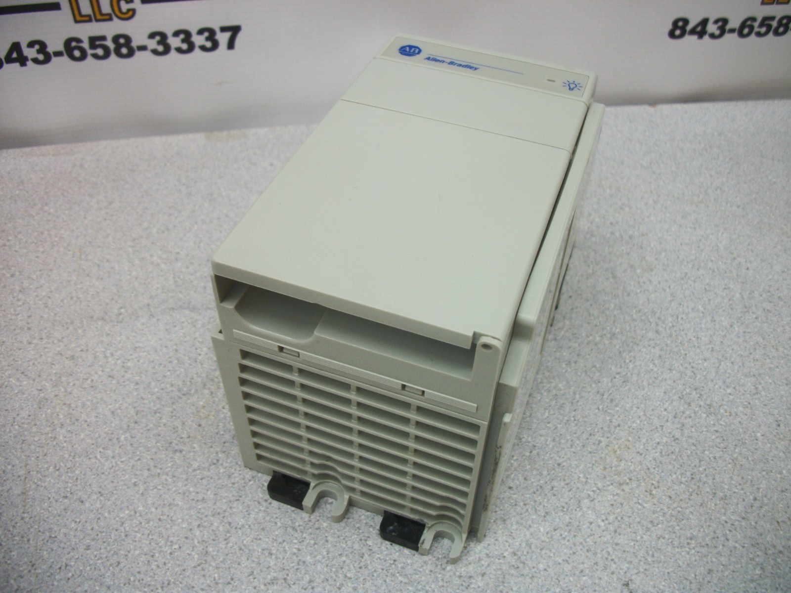 ALLEN-BRADLEY COMPACT I/O PLC POWER SUPPLY 1769-PB2