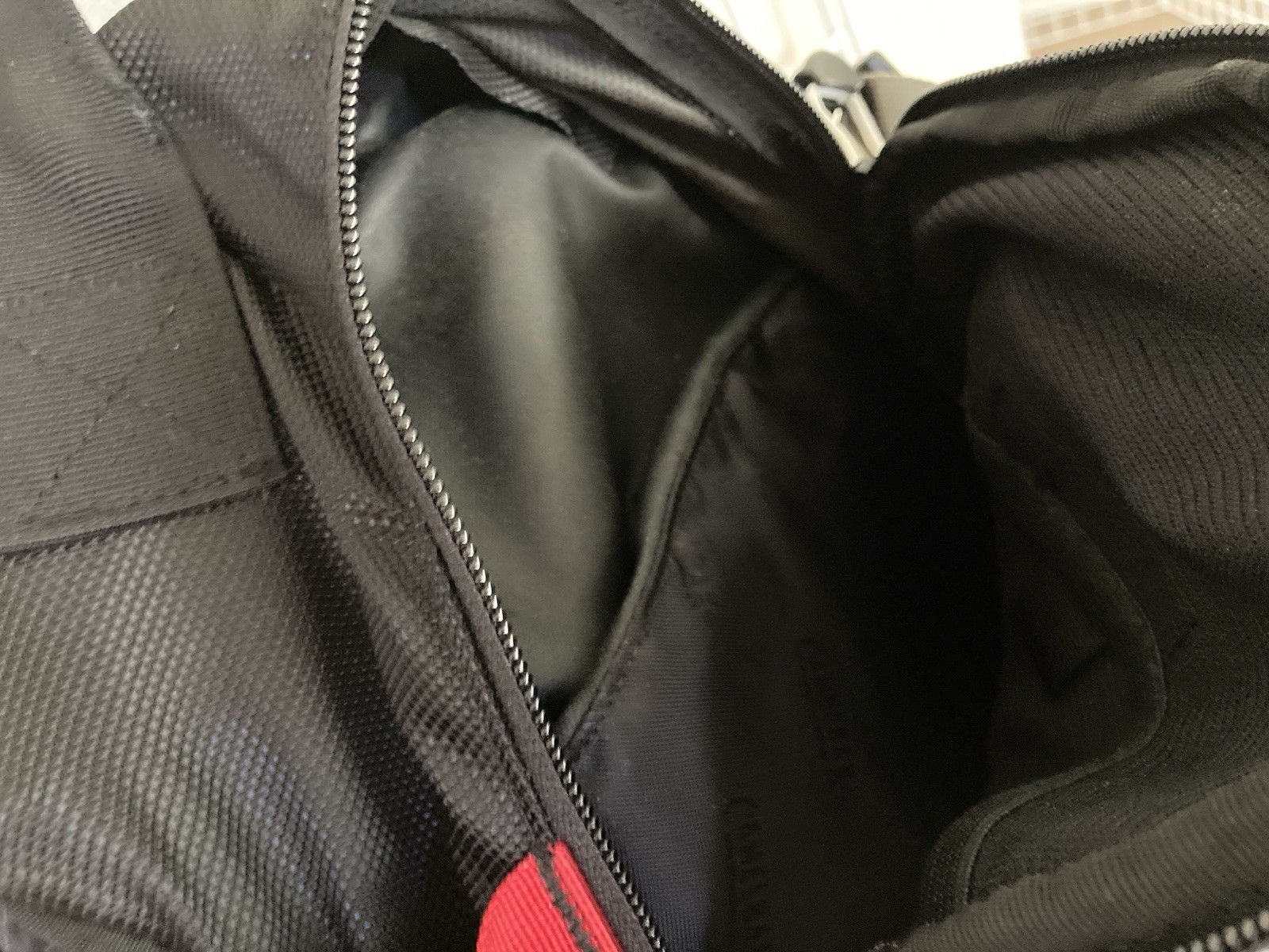 Camelbak Snobound Hydration Backpack 100 Ounce 3 Liter Bladder-New-Black-Red