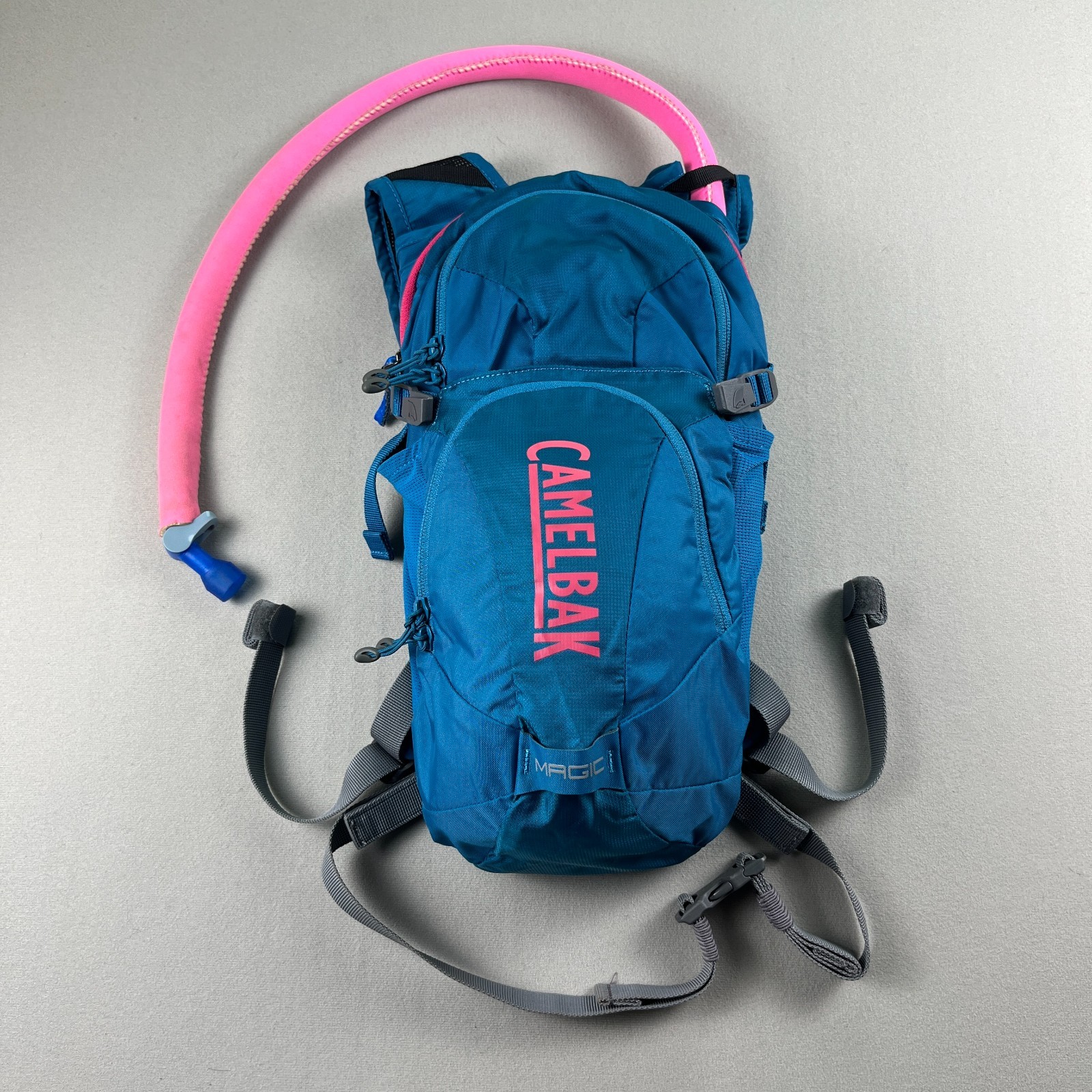 CamelBak Magic 2 Liter (70oz) Women’s Hydration Pack Backpack Hiking Blue & Pink