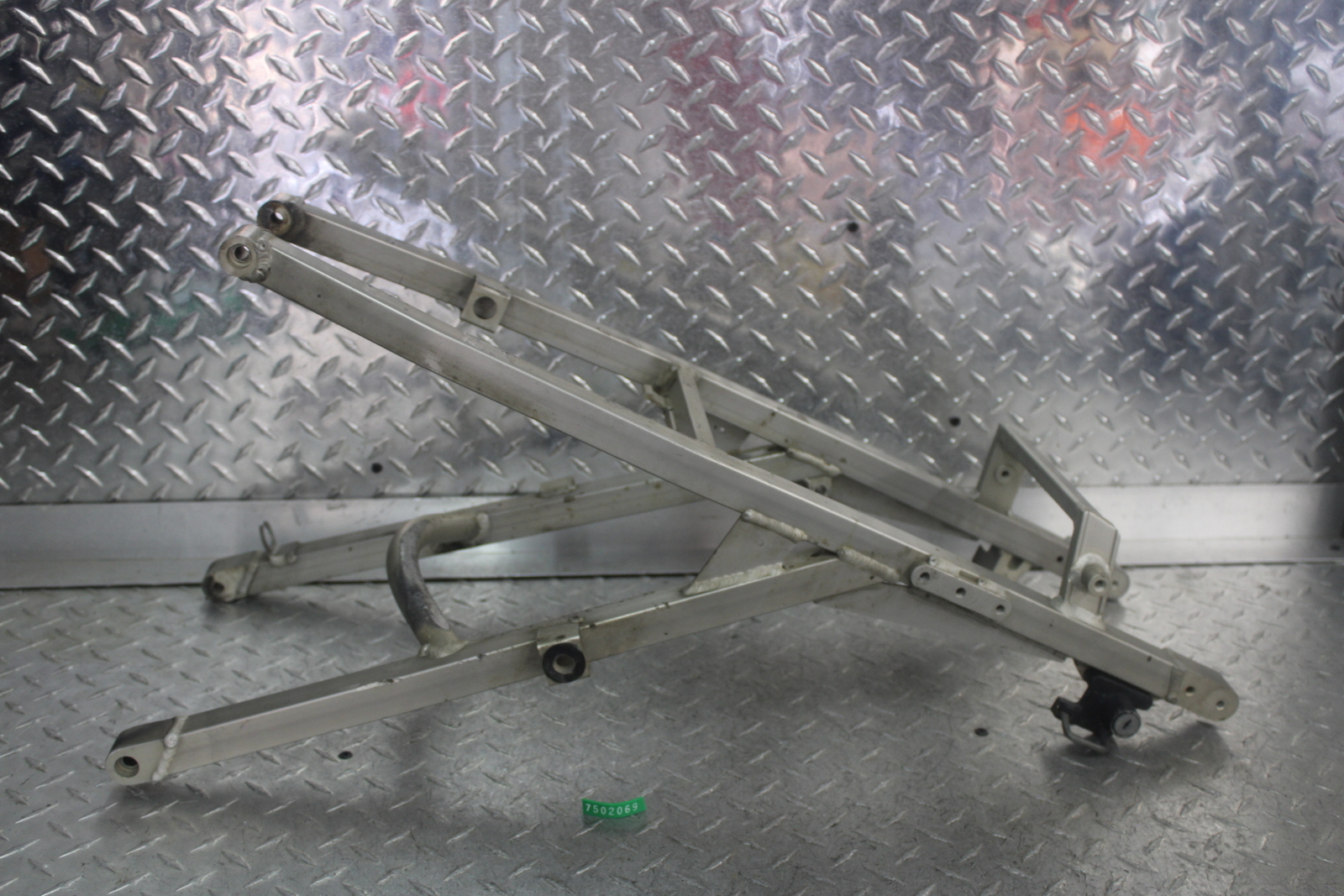 1984 KAWASAKI KL600 REAR BACK SUB FRAME SUBFRAME 32002-1662