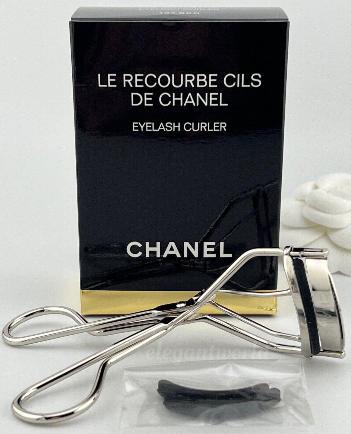 CHANEL LE RECOURBE CILS DE CHANEL Eyelash Curler w/2 Refill Pads, MADE IN JAPAN