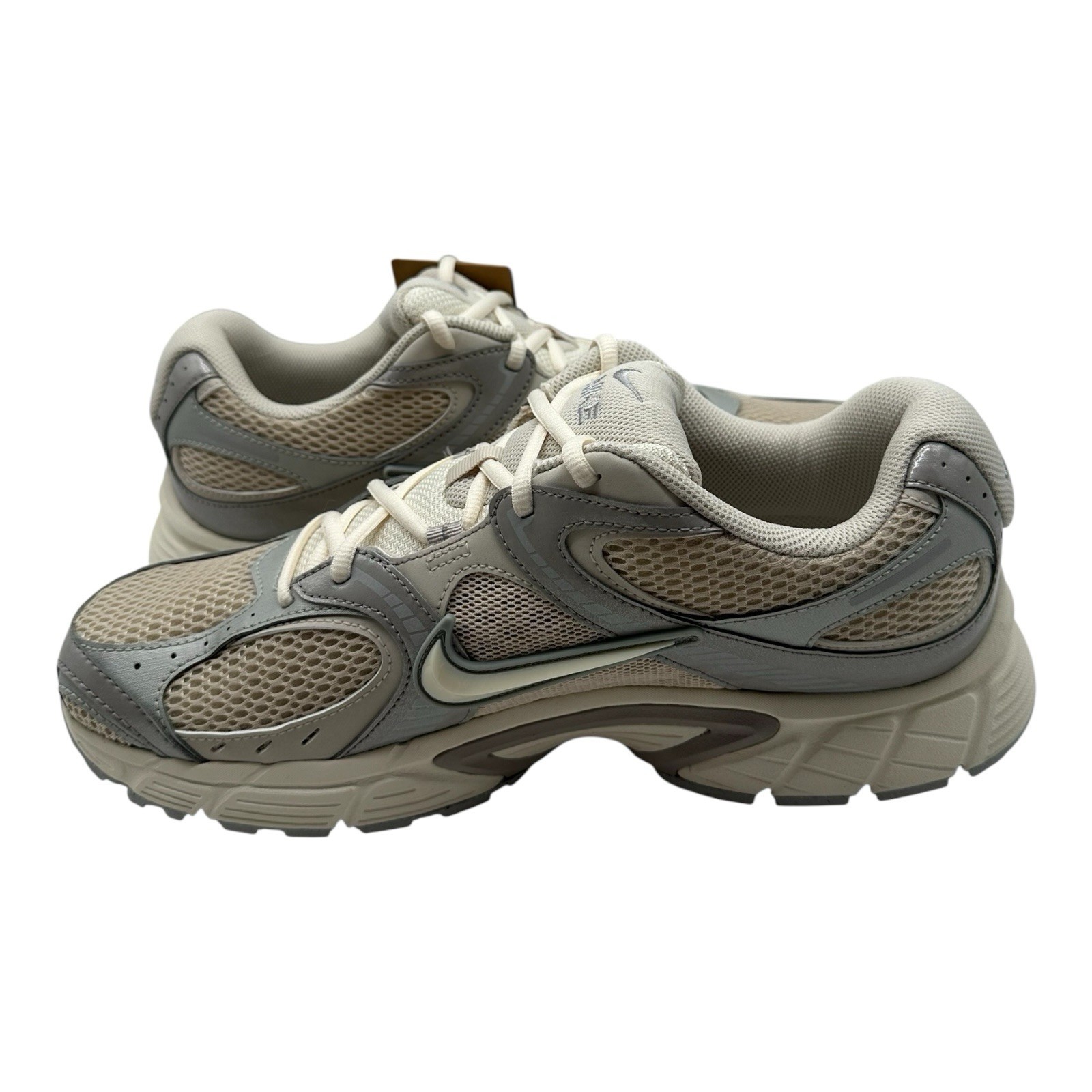Nike V5 RNR Running Shoes Mens Size 10 Oatmeal/Pale Ivory Sneakers IH1980-140