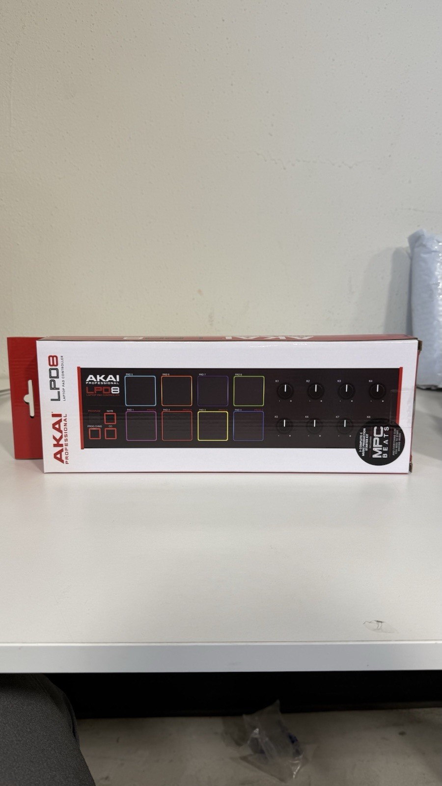 Akai Professional LPD8 USB MIDI Pad Controller 8 Pad Triggers Rotary Encoders
