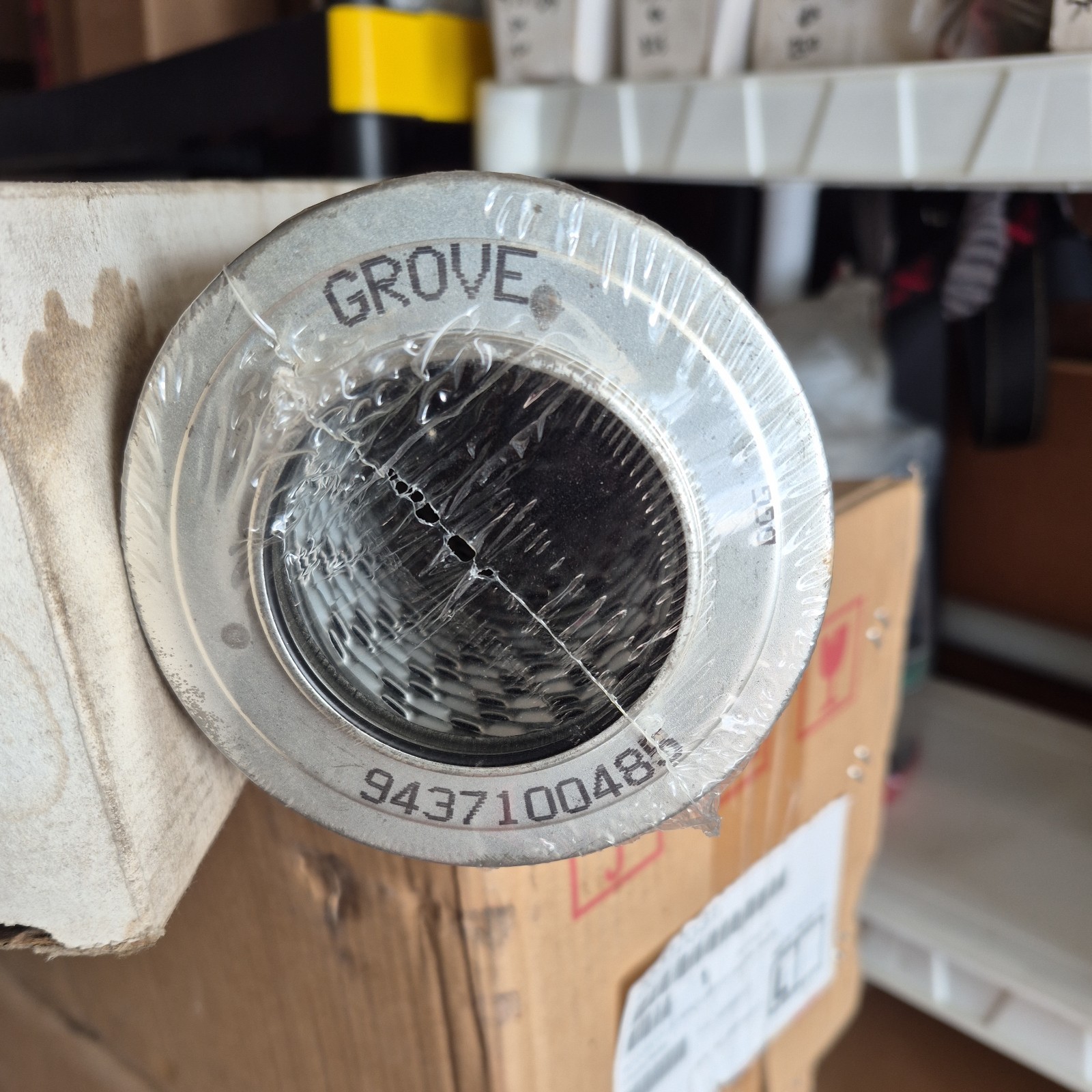 Main Filter MF0614808 Grove 9437100485 Interchange Hydraulic Filter