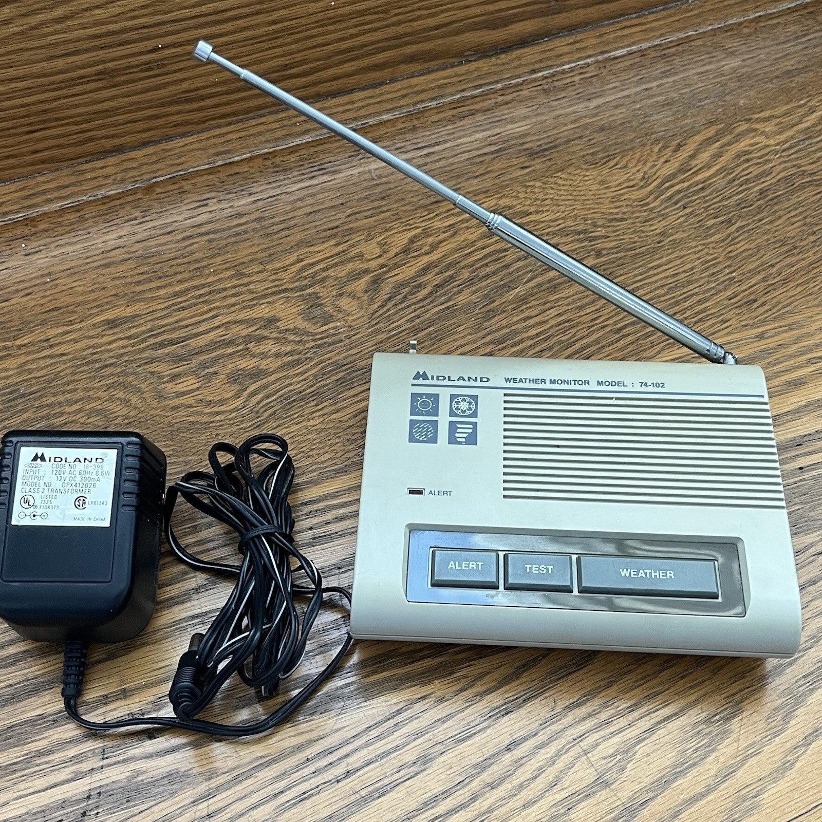 Midland 74-102 Vintage Weather Monitor Radio 1989 NOAA Alert Model Works In Box