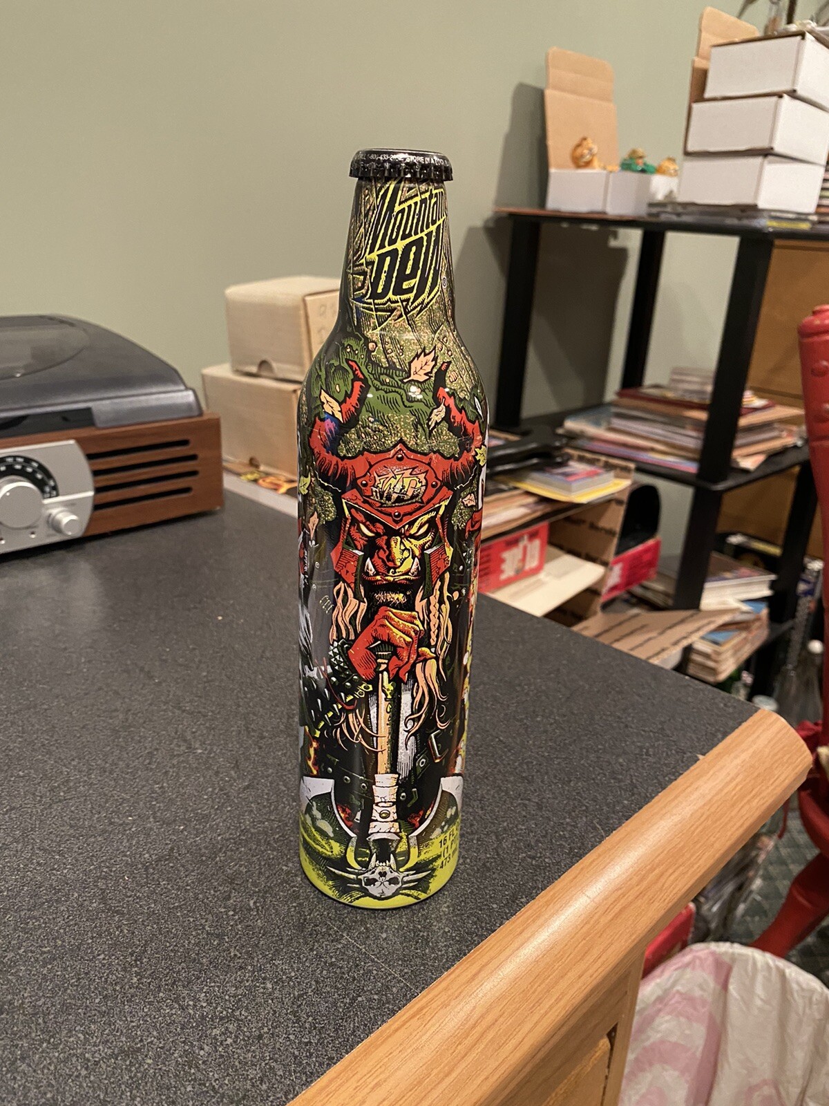 2008 Mountain Dew Green Label Art Aluminum Bottle Soda Hessian Henchman Full