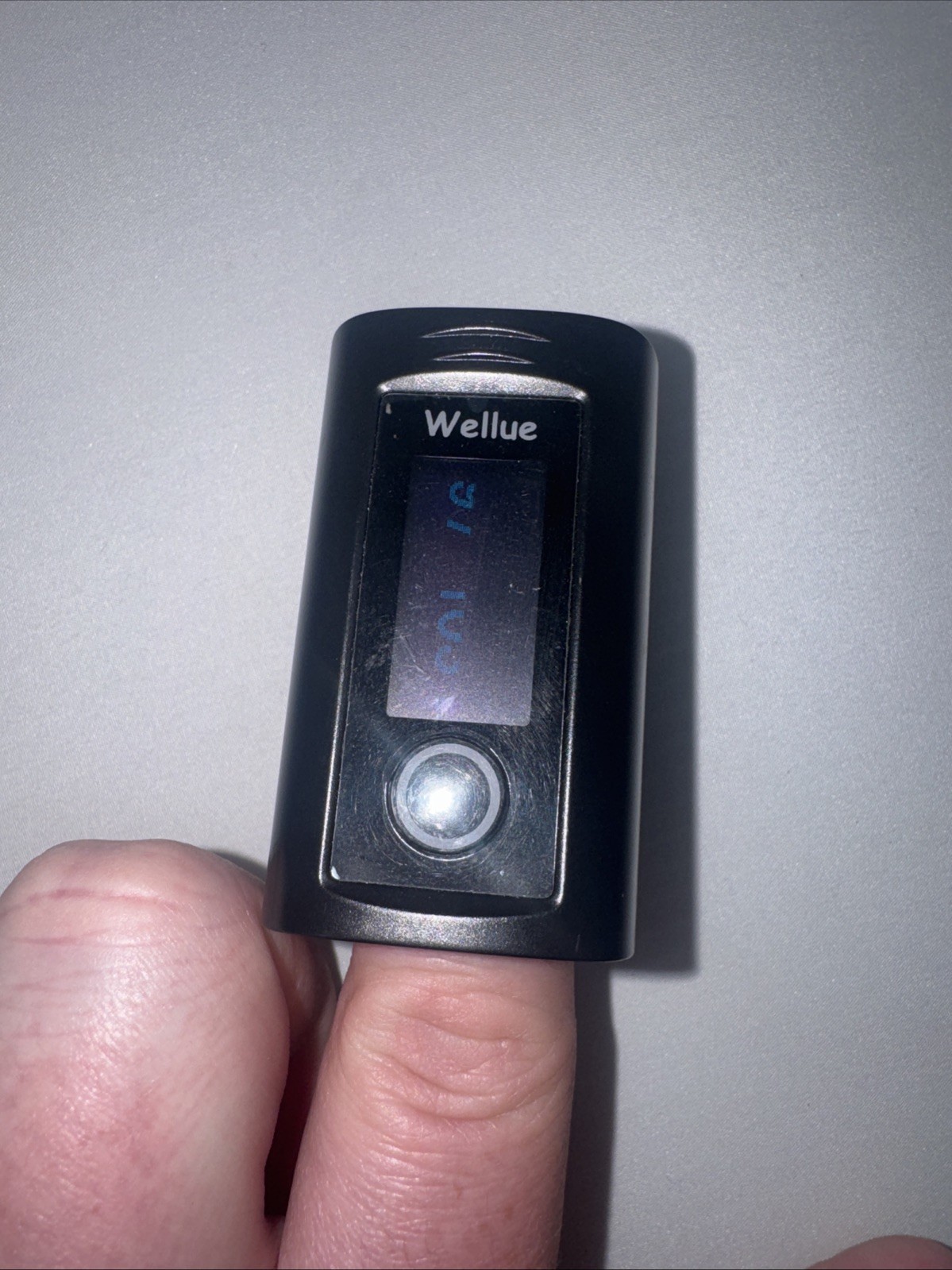 Creative Medical Compact Fingertip Pulse Oximeter Bluetooth LCD Display PC-60FW