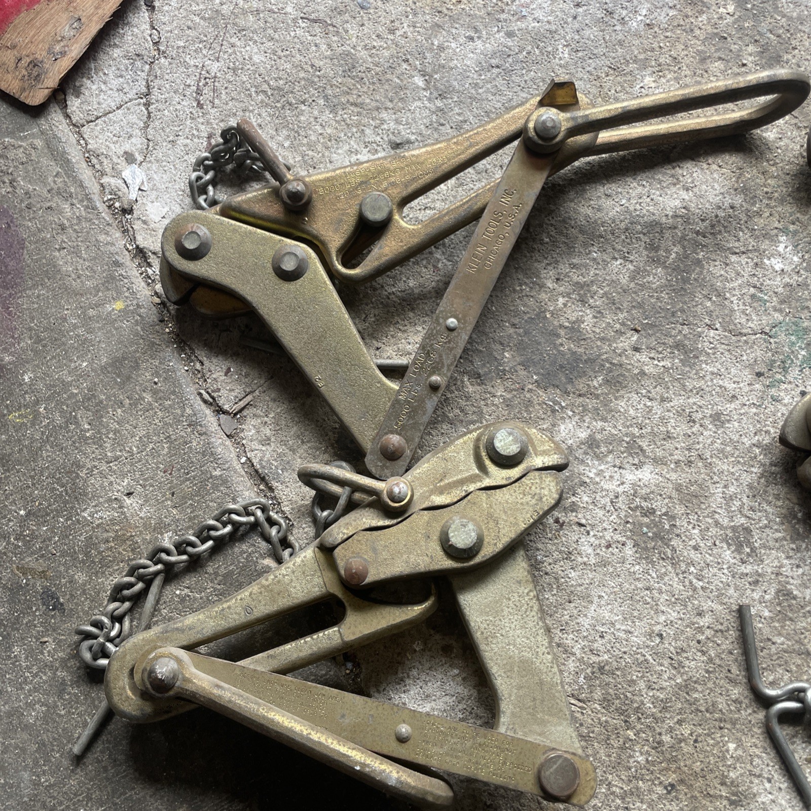 Klein Tools 1692 And 1659 -5AT Chicago Grip Coated Strand Puller