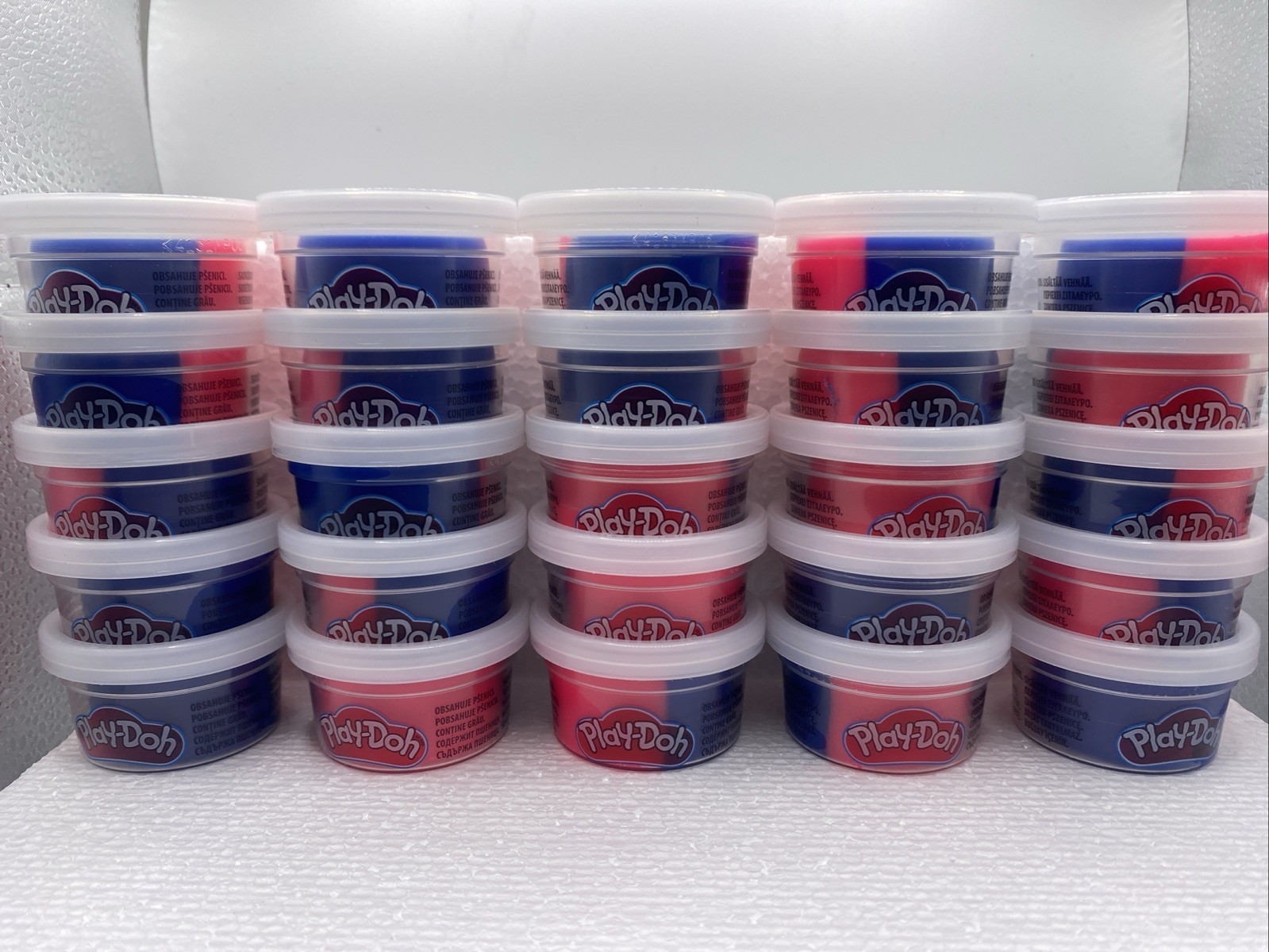 Hasbro Play-Doh (25) 1 Ounce Containers COLOR BLAST BLUE/RED
