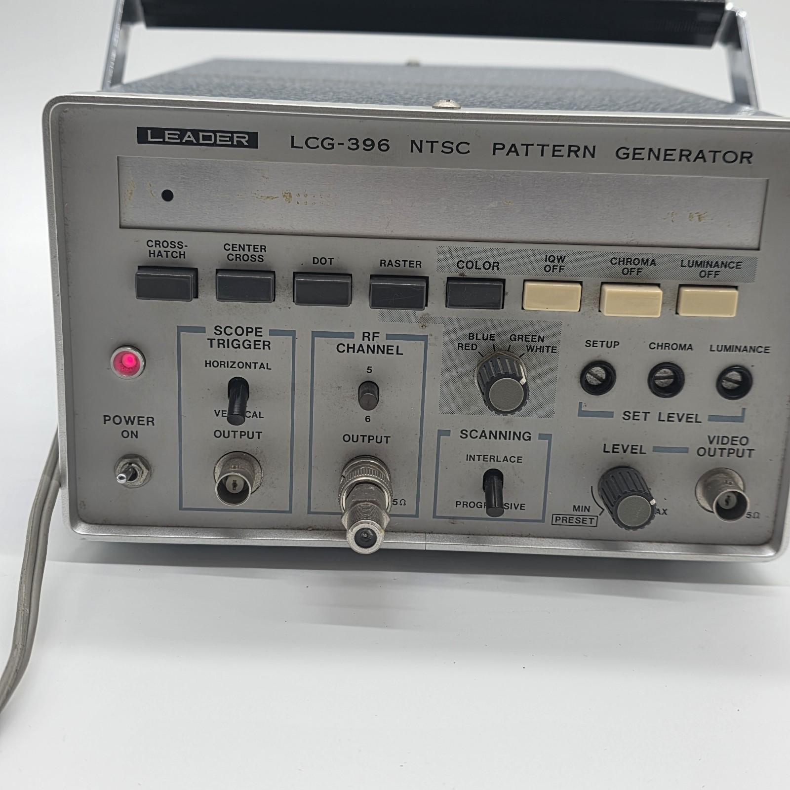 Leader LCG-396 NTSC Pattern Generator – Vintage Video Test Equipment